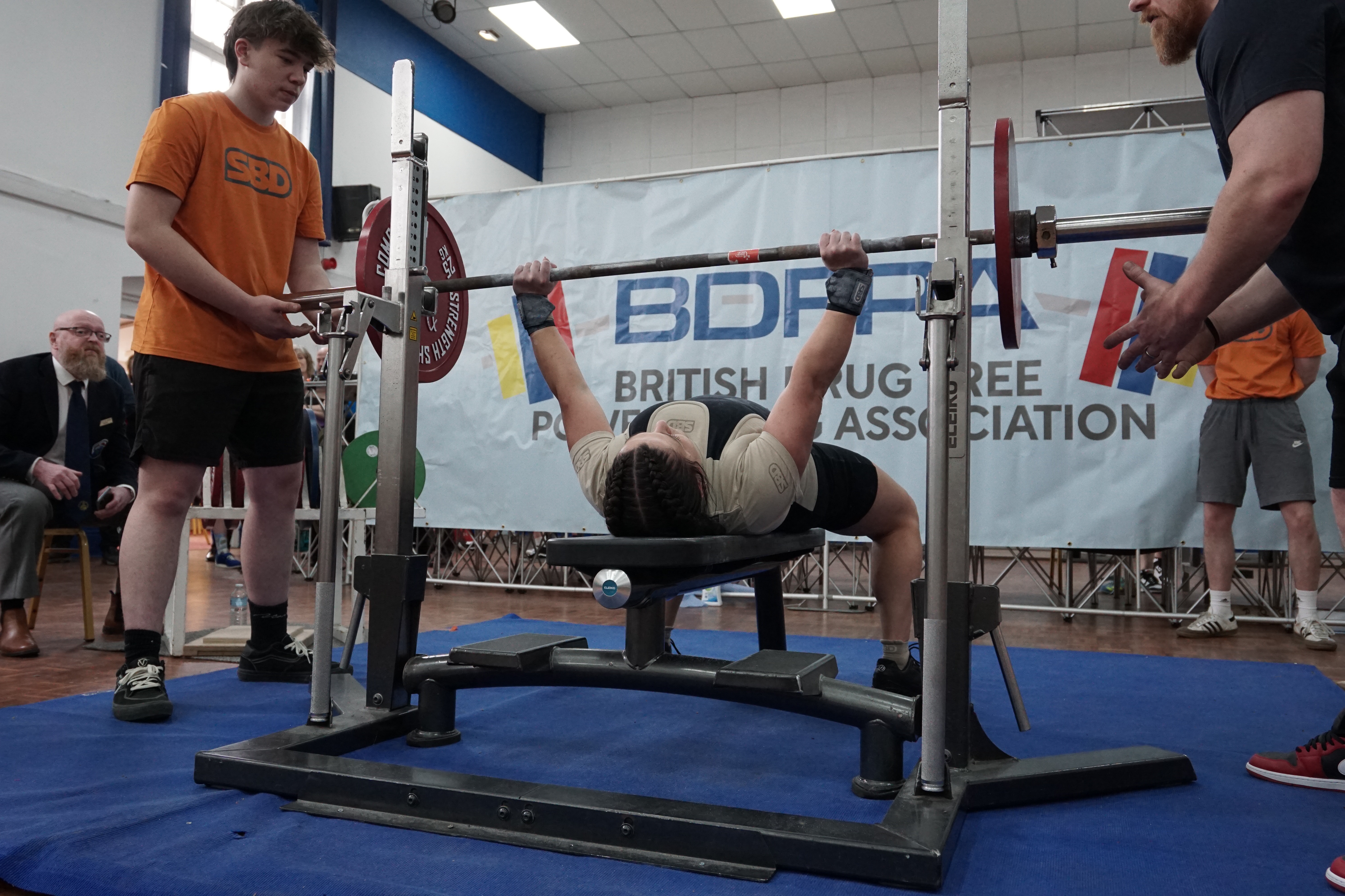 Bench pressing my way to Belgium, 2026! campaign photo, 4 of 8