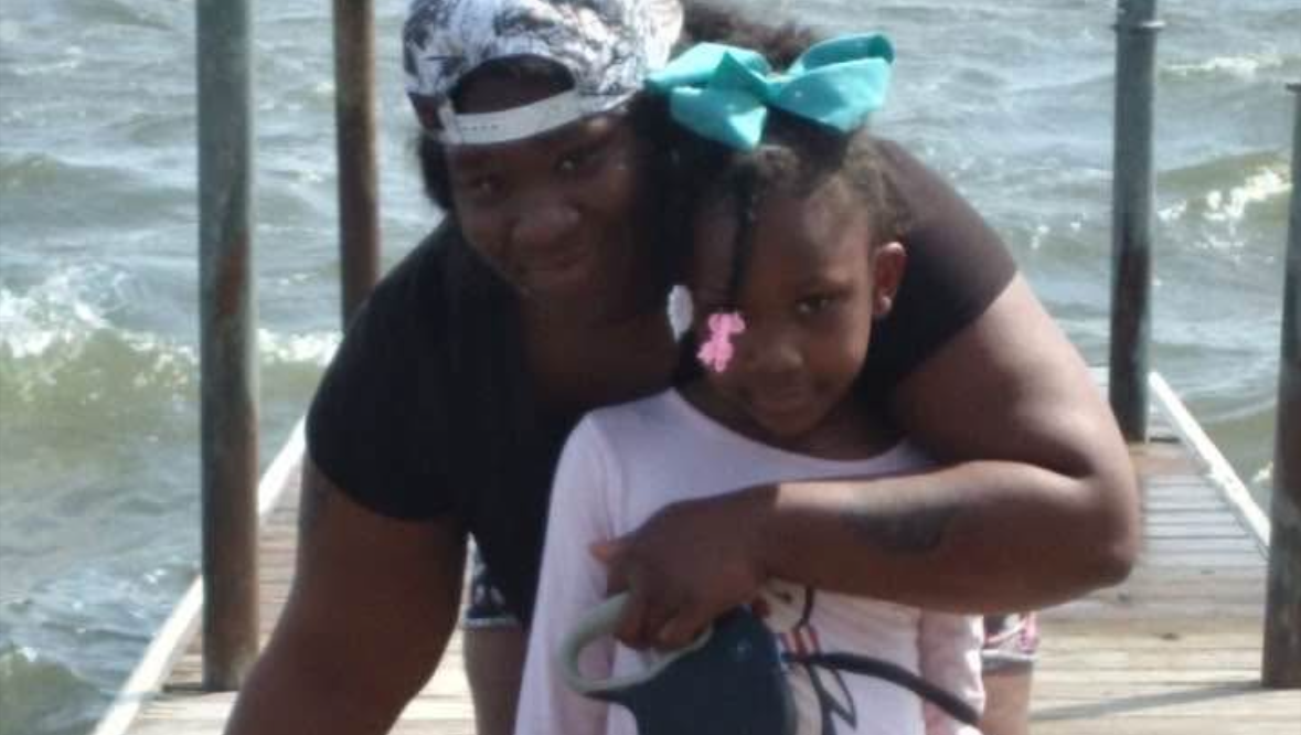 Help Royell And Her kids Through this Crisis