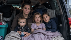 Help Sarah and her kids find stability photo