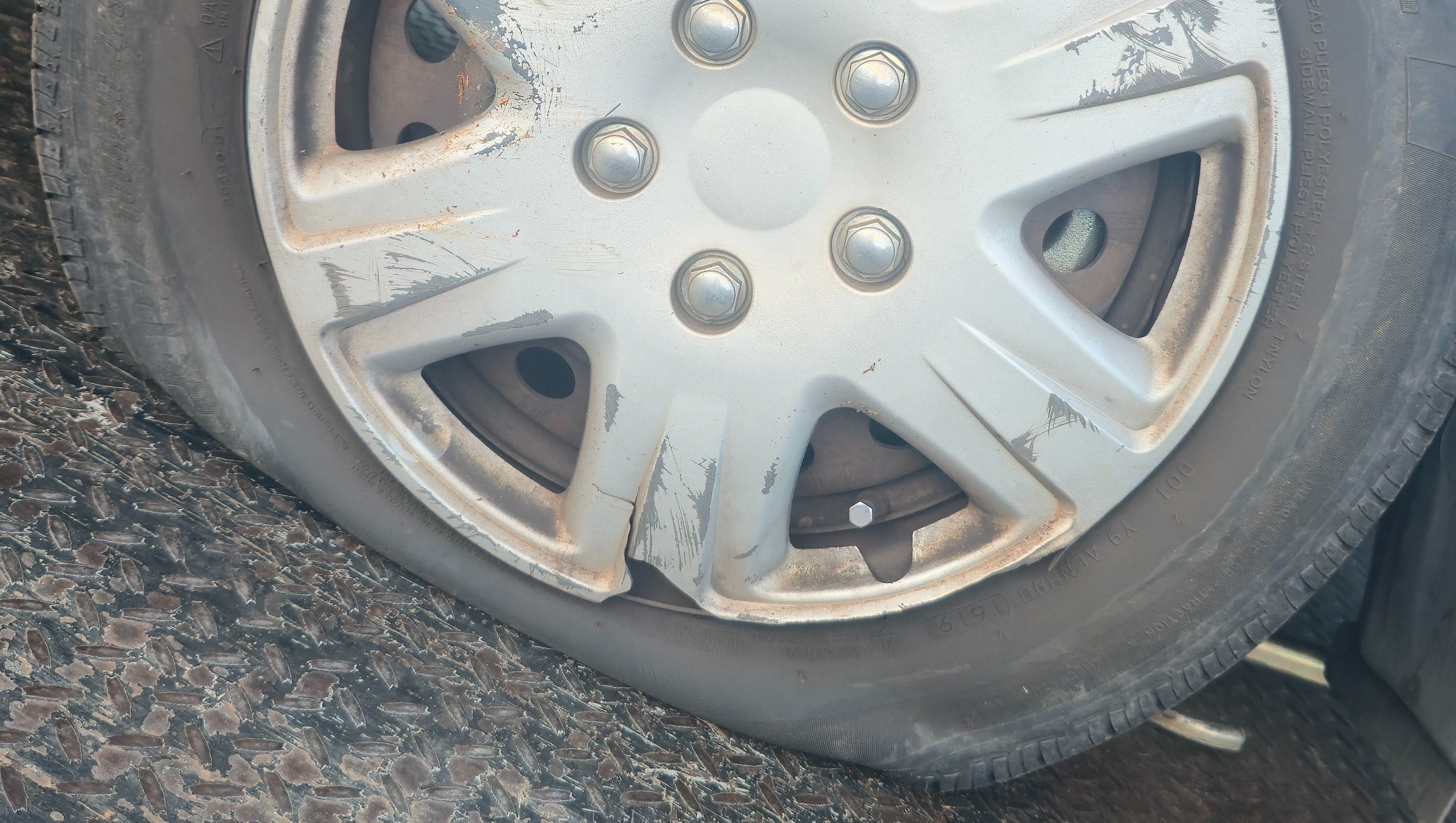 Help Kayla Fix Car & Keep Home photo