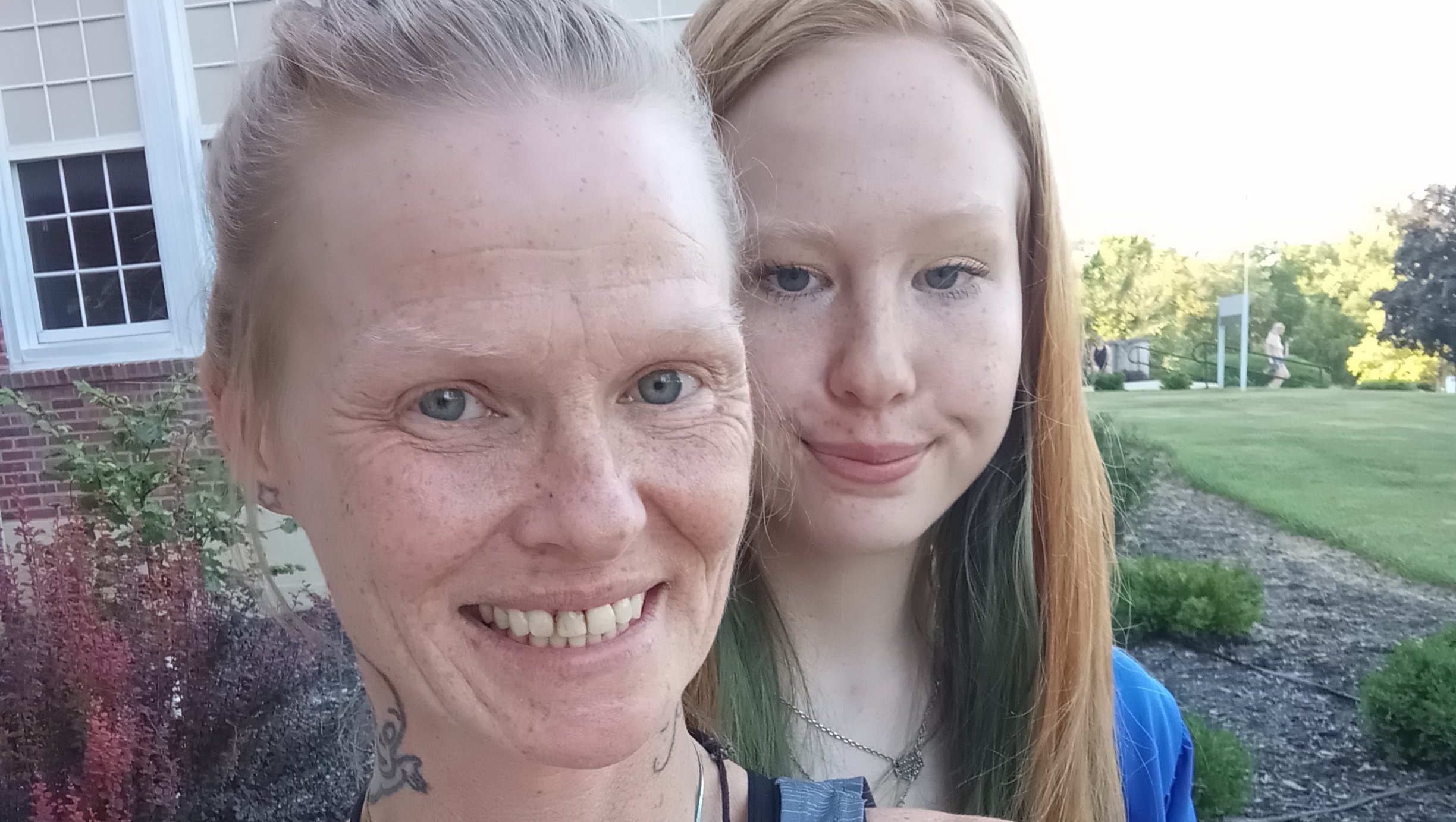 Support Aija’s Care for Her Mom During Surgery photo