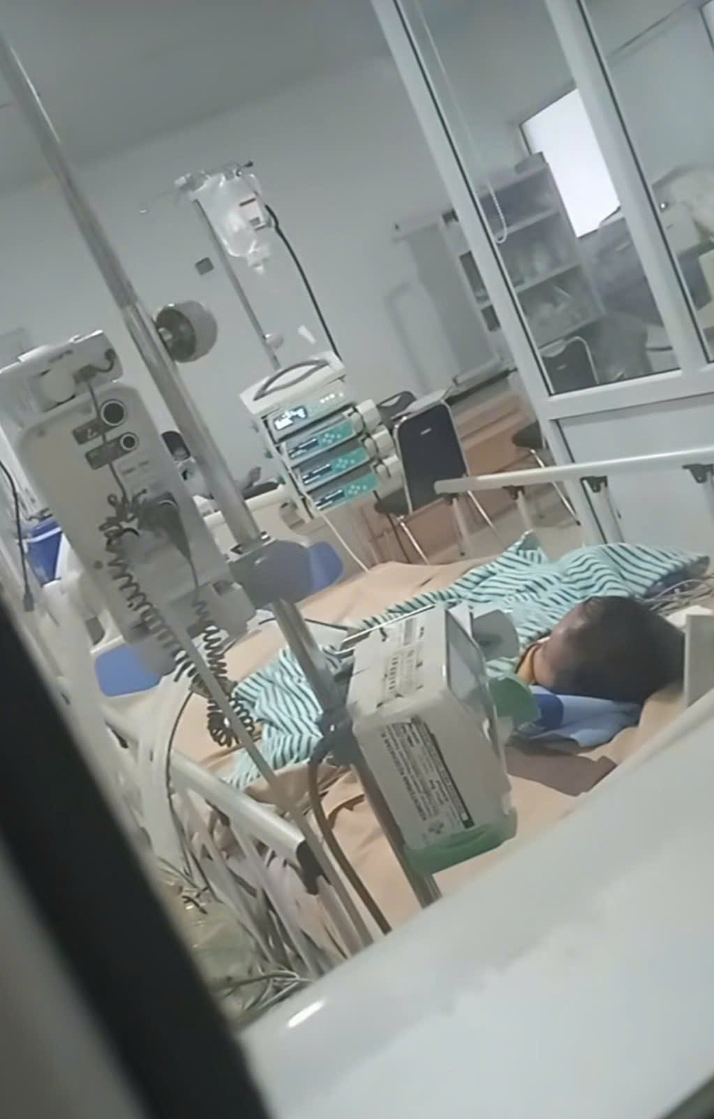 Aidez ma fille qui souffre d'une malformation cardiaque cong campaign photo, 2 of 4