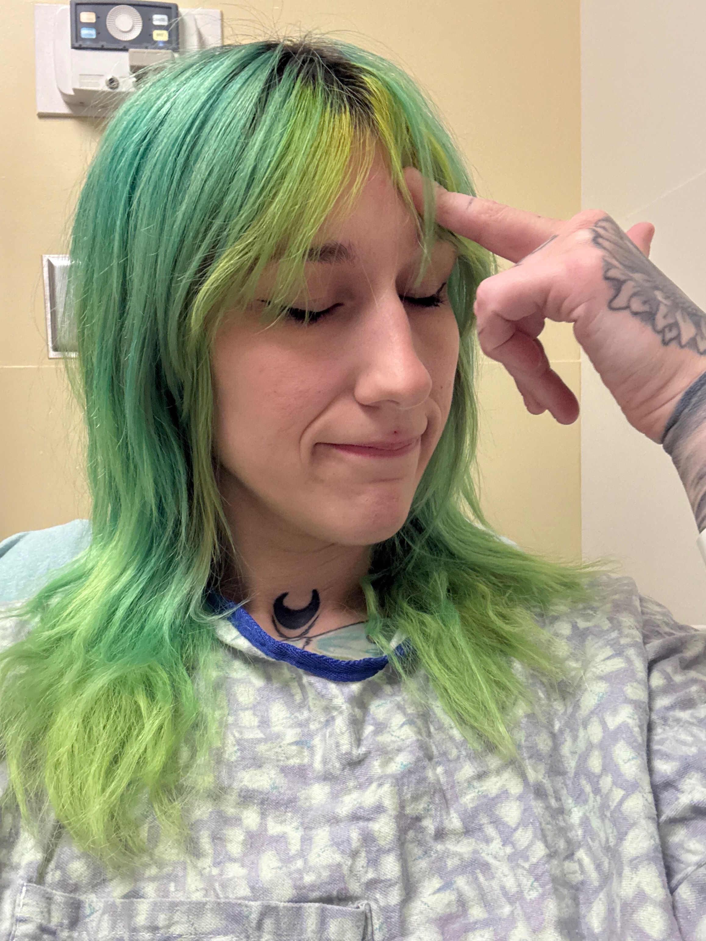 Help a Mom of four through Emergency spinal surgery campaign photo, 5 of 8