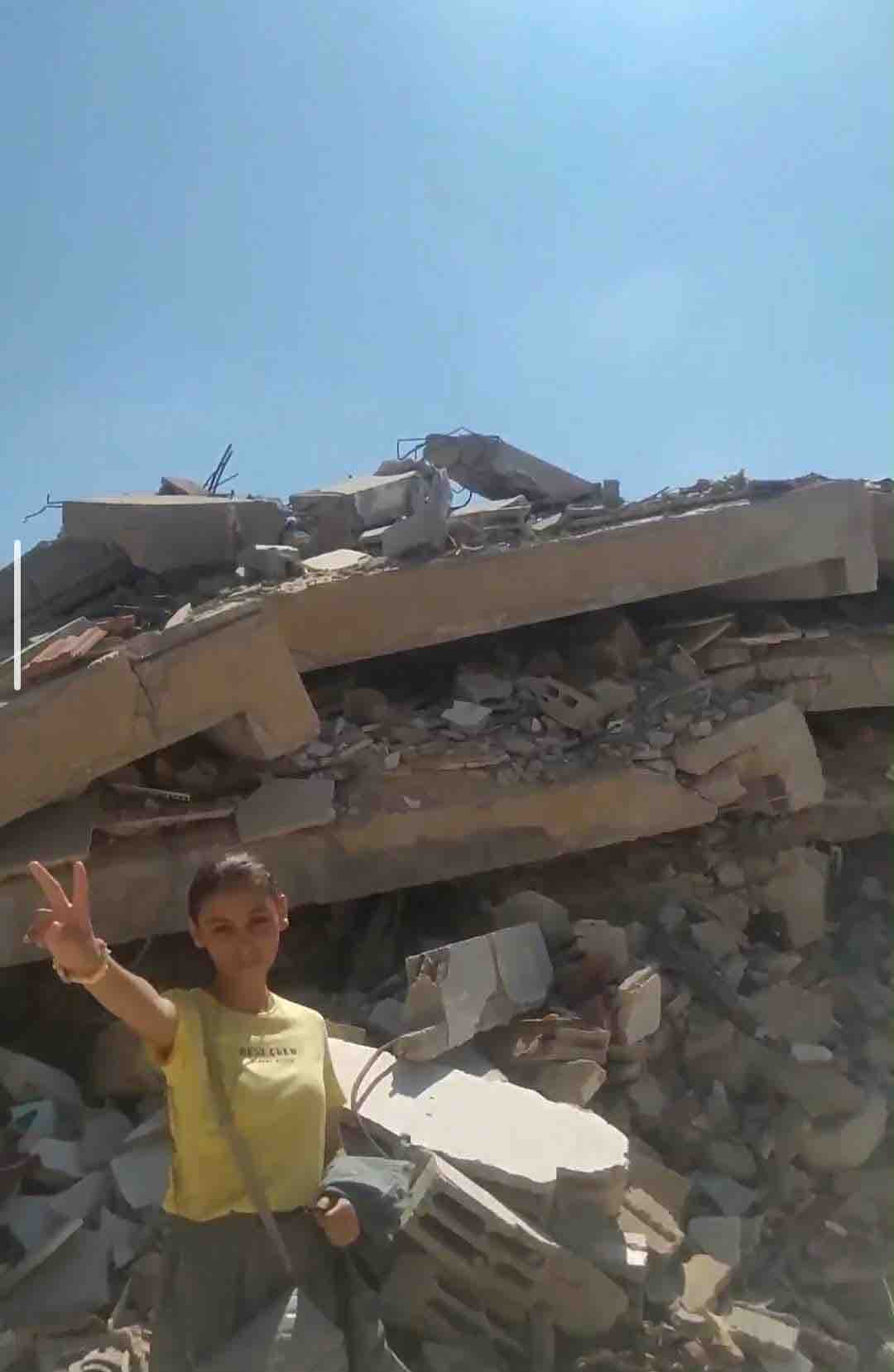 Help Reham and her Children Survive and Learn. campaign photo, 4 of 12