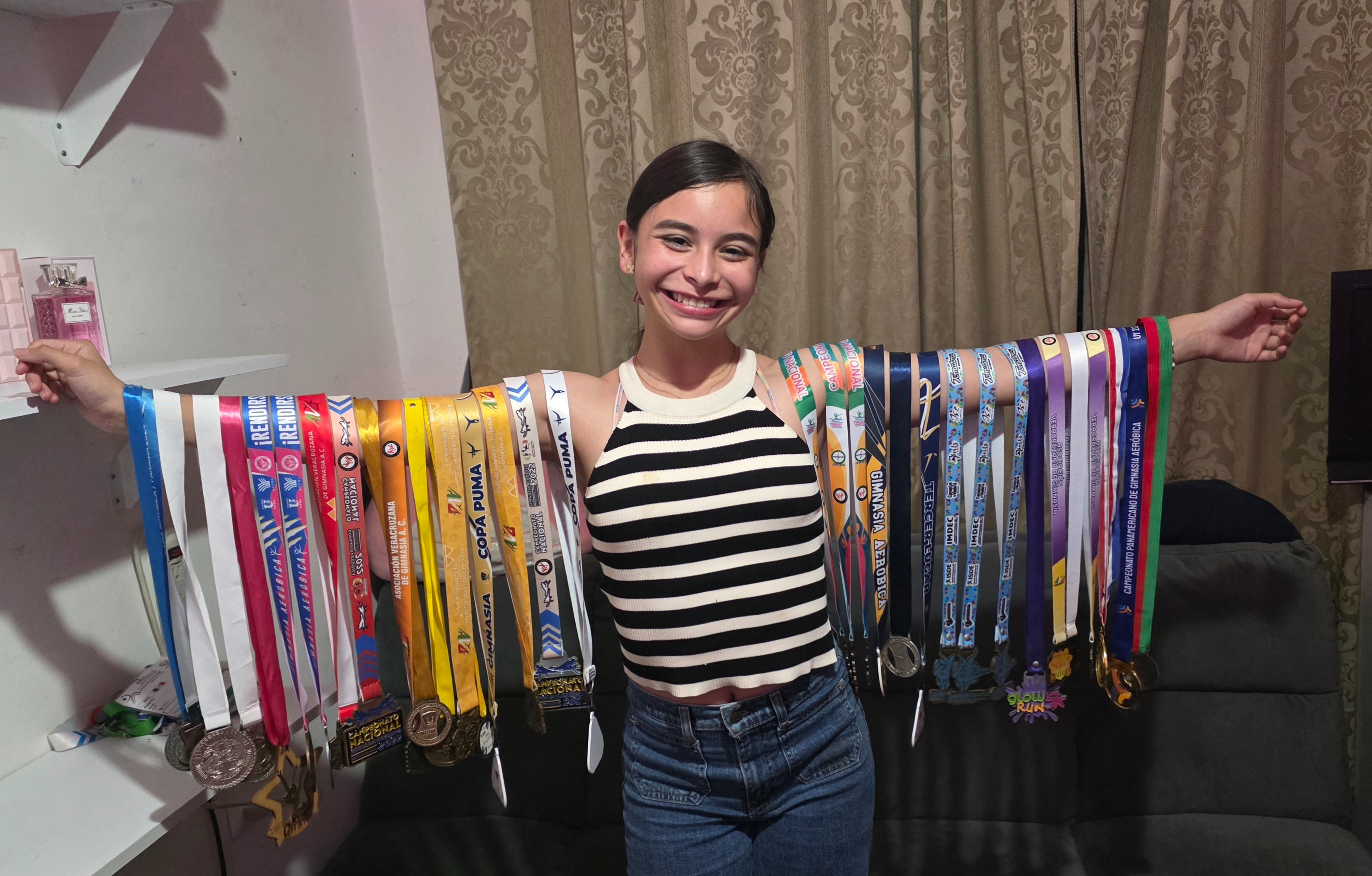 Ayuda  Frida a ir al Mundial de Gimnasia Aerobica!! campaign photo, 4 of 8
