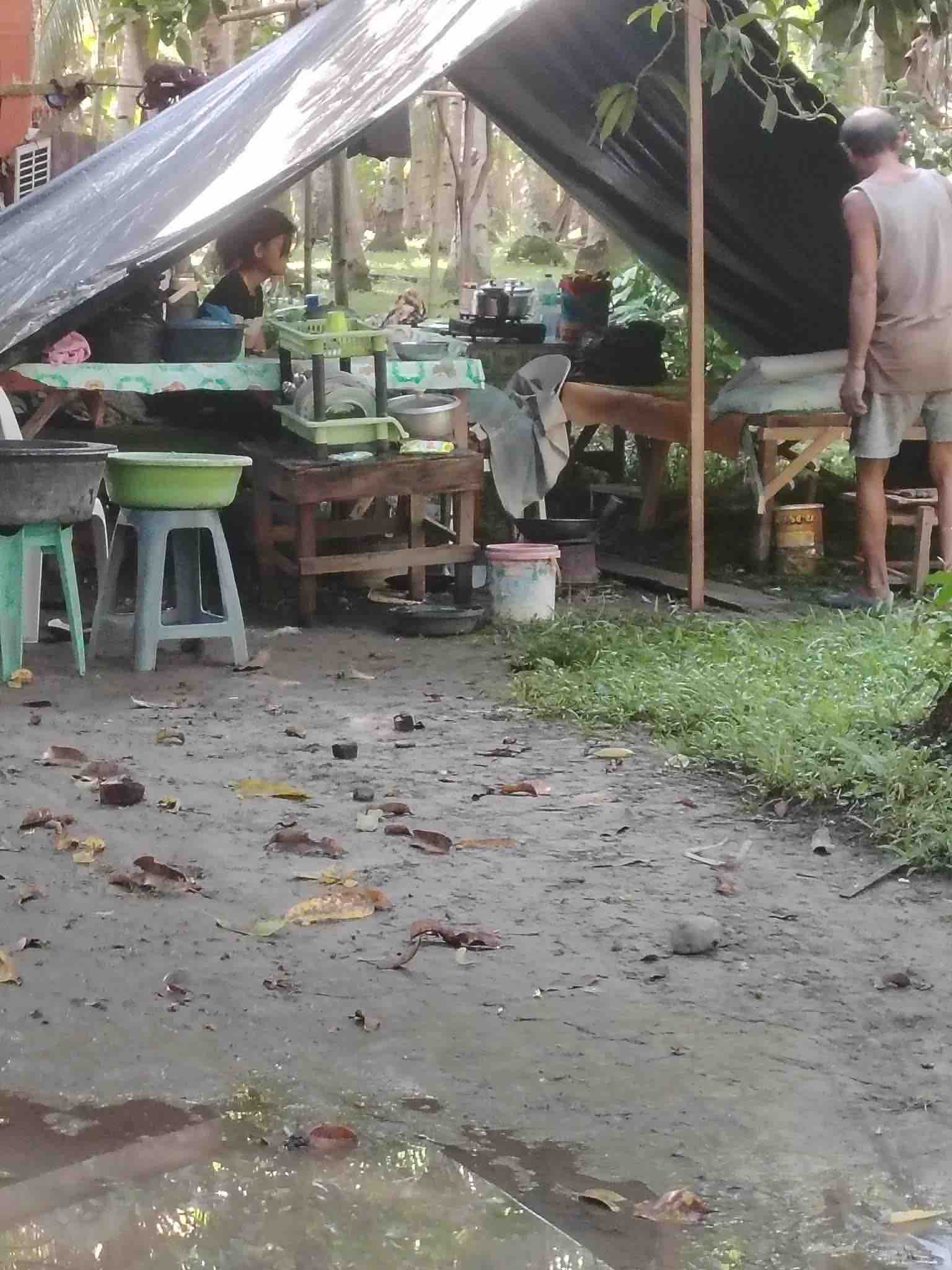Support families of Philippines 7.8 mag Earthquake campaign photo, 5 of 8