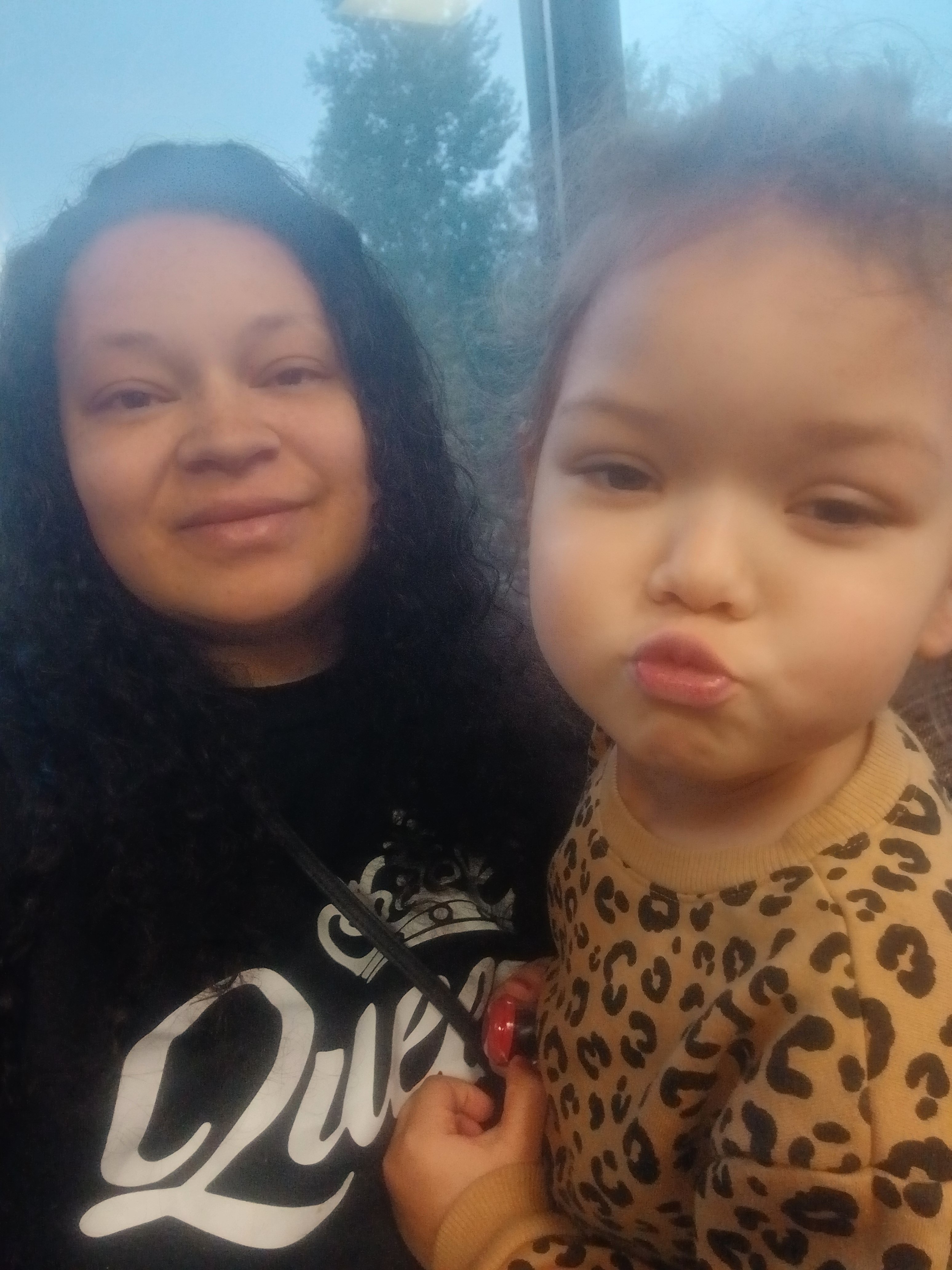 Help Lynnisha Catch Up & Feed Her Kids campaign photo, 6 of 8