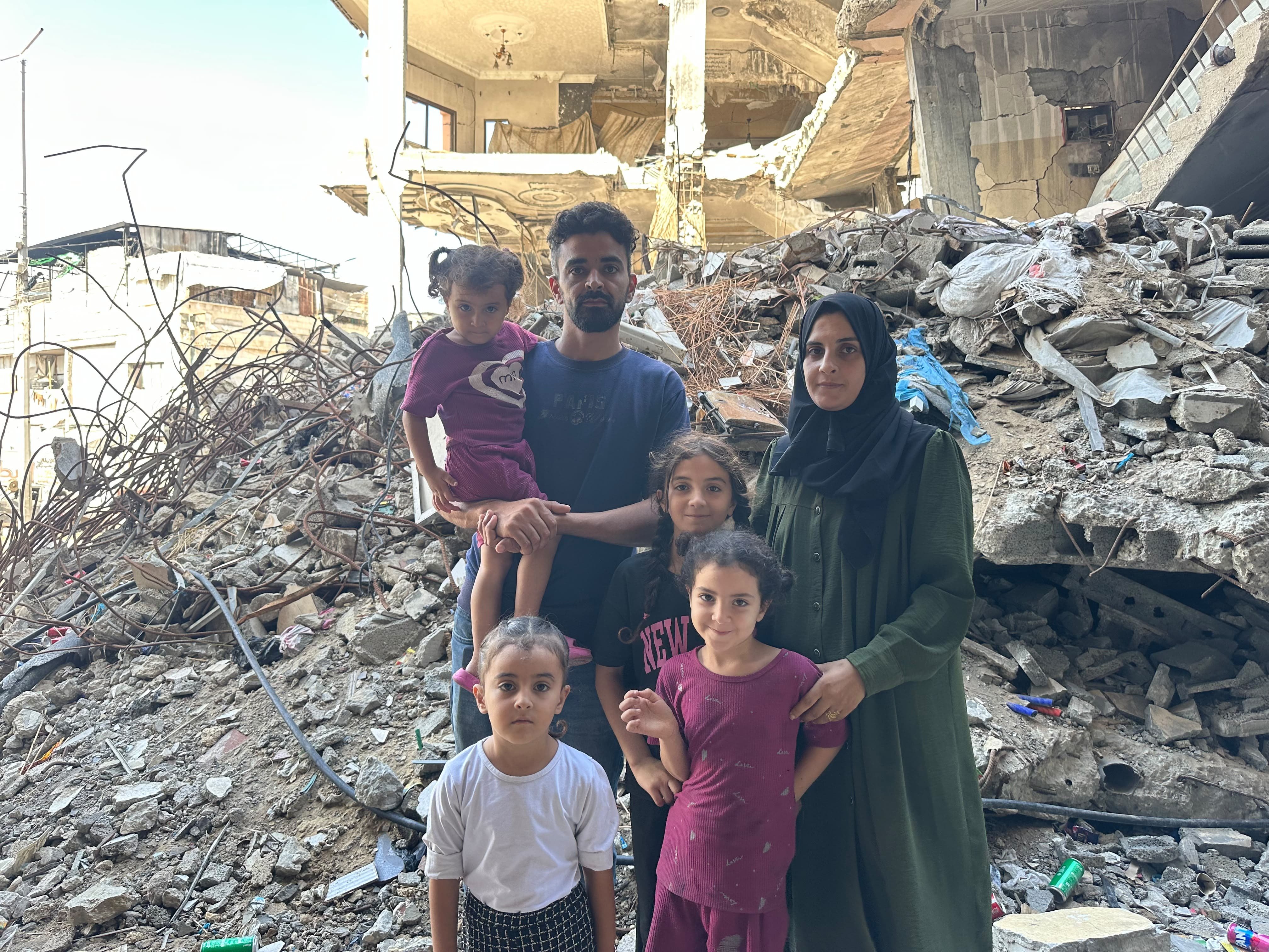 Help Mahmoud and his family in Gaza. campaign photo, 4 of 6