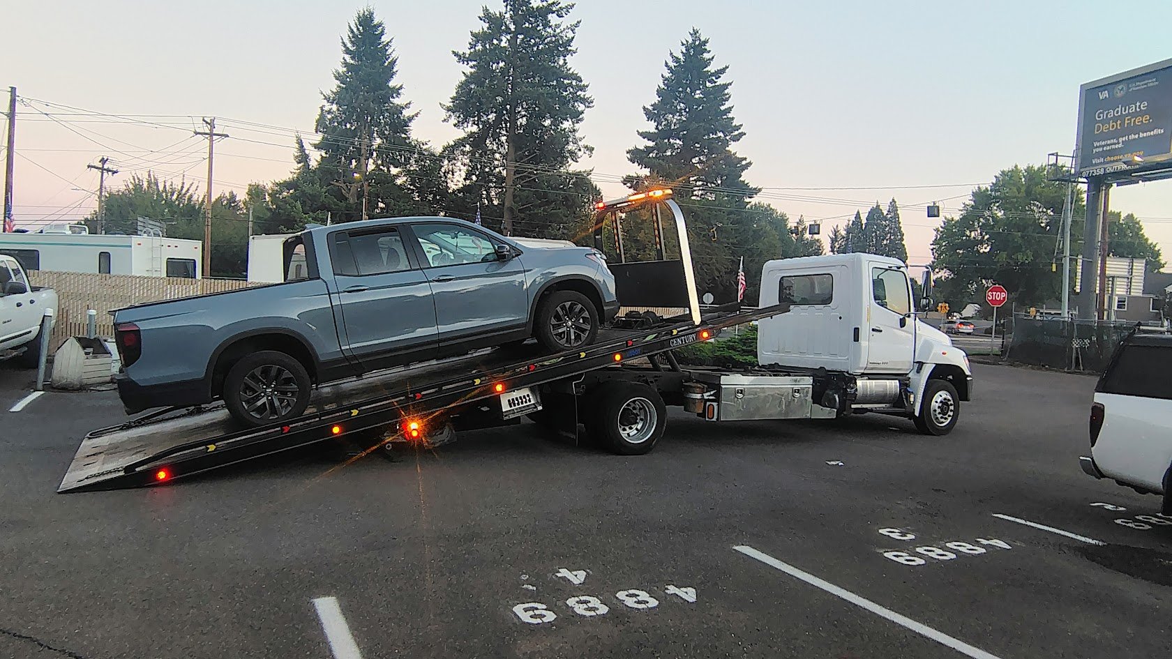 "Mystery Car Manufacturer" Leaves Family in Lemon Pickup campaign photo, 4 of 8