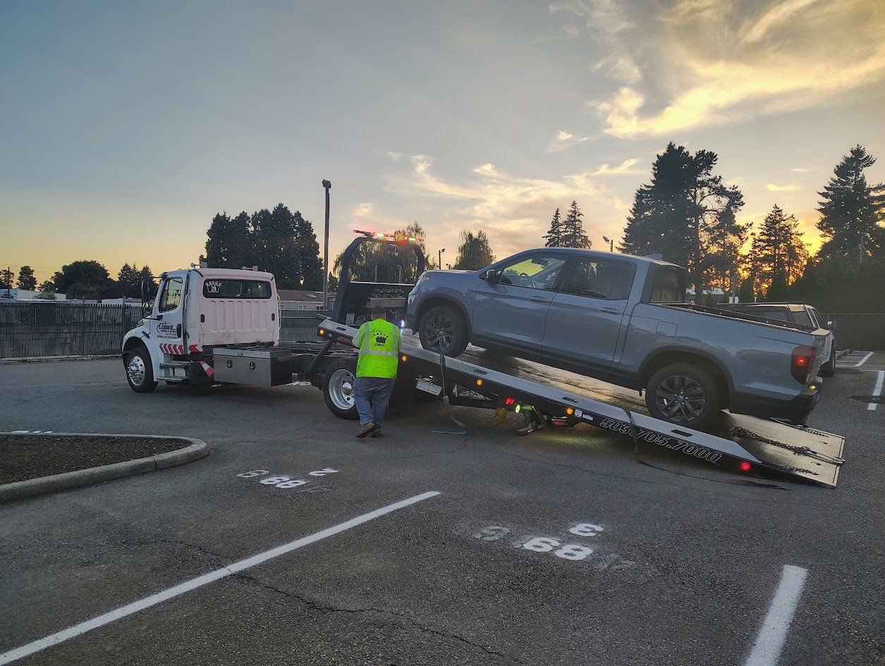 "Mystery Car Manufacturer" Leaves Family in Lemon Pickup campaign photo, 5 of 8