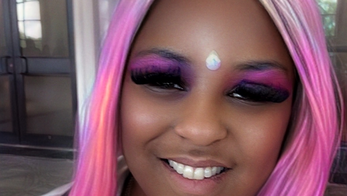 Help Nishel Graduate at 42 photo