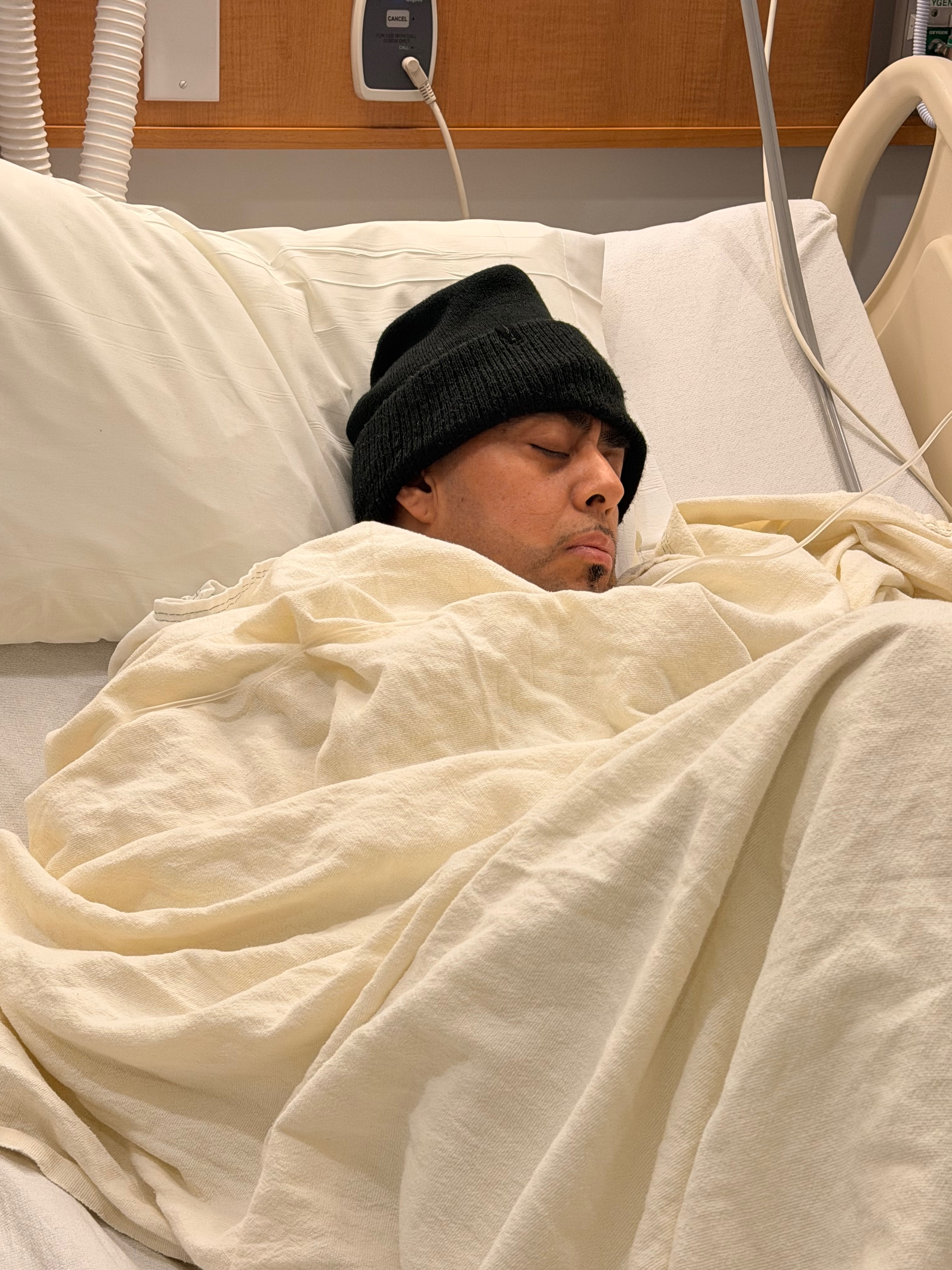 Help Hilario pay for cancer treatment expenses. campaign photo, 6 of 7