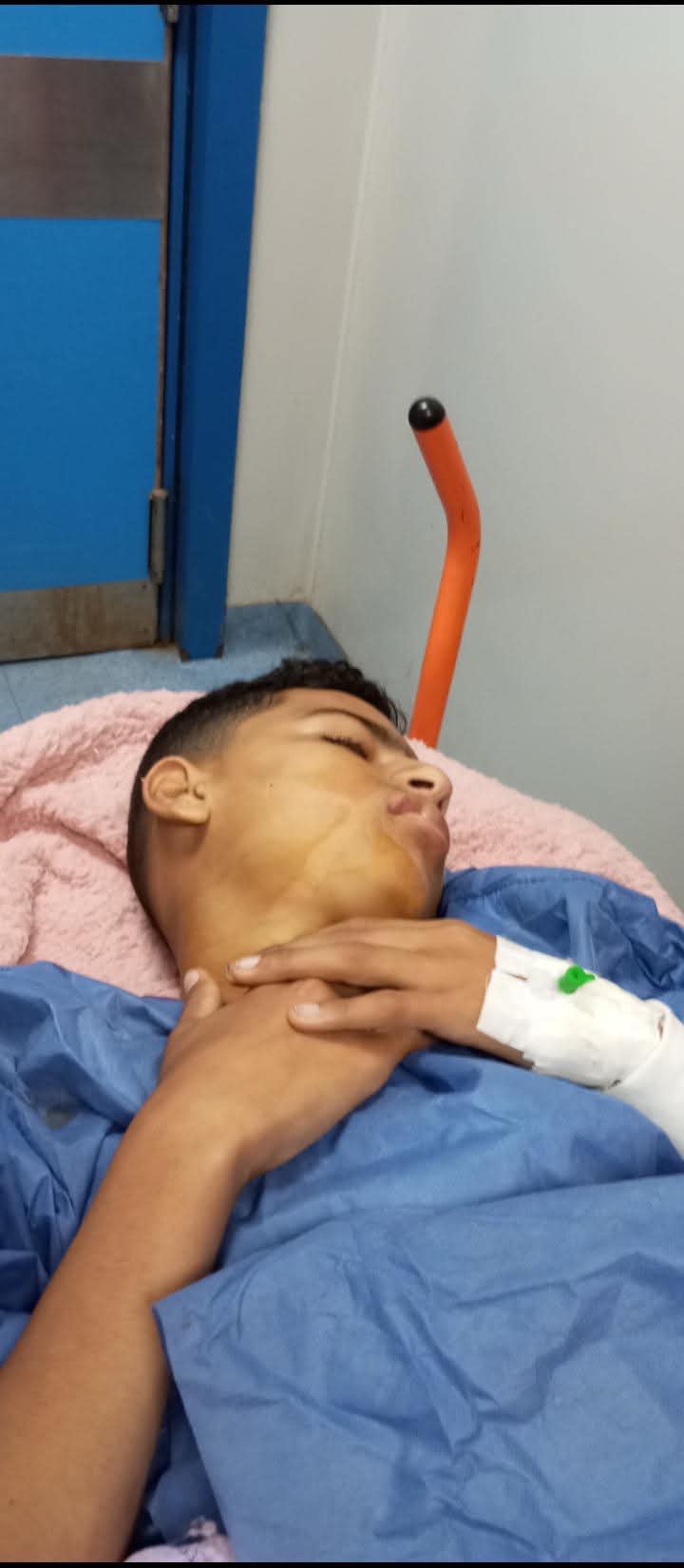 Help 18-Year-Old Gaza Survivor Mohammed Walk Again campaign photo, 6 of 8