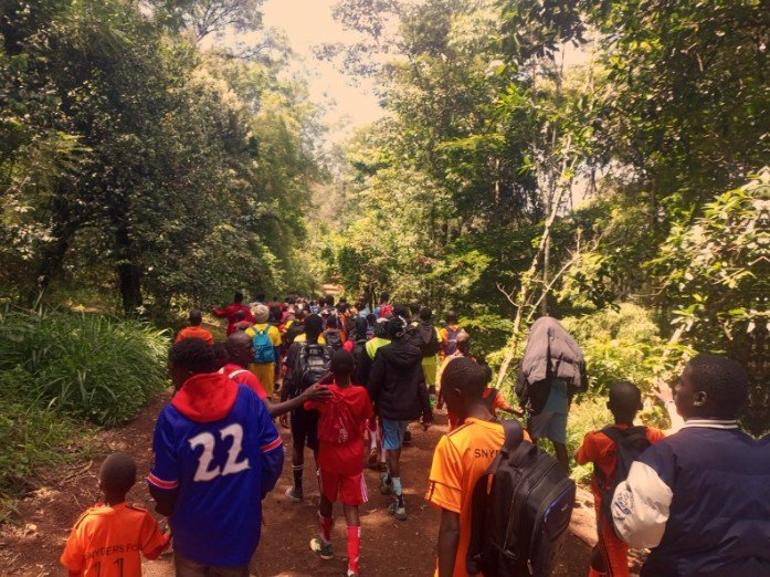 Foto da arrecadação Help 200 Children Stay in School Through Football, 2 de 6
