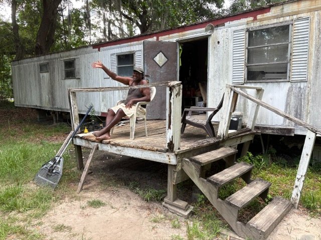 Help Tom Allen, Beaufort's unofficial greeter campaign photo, 5 of 8