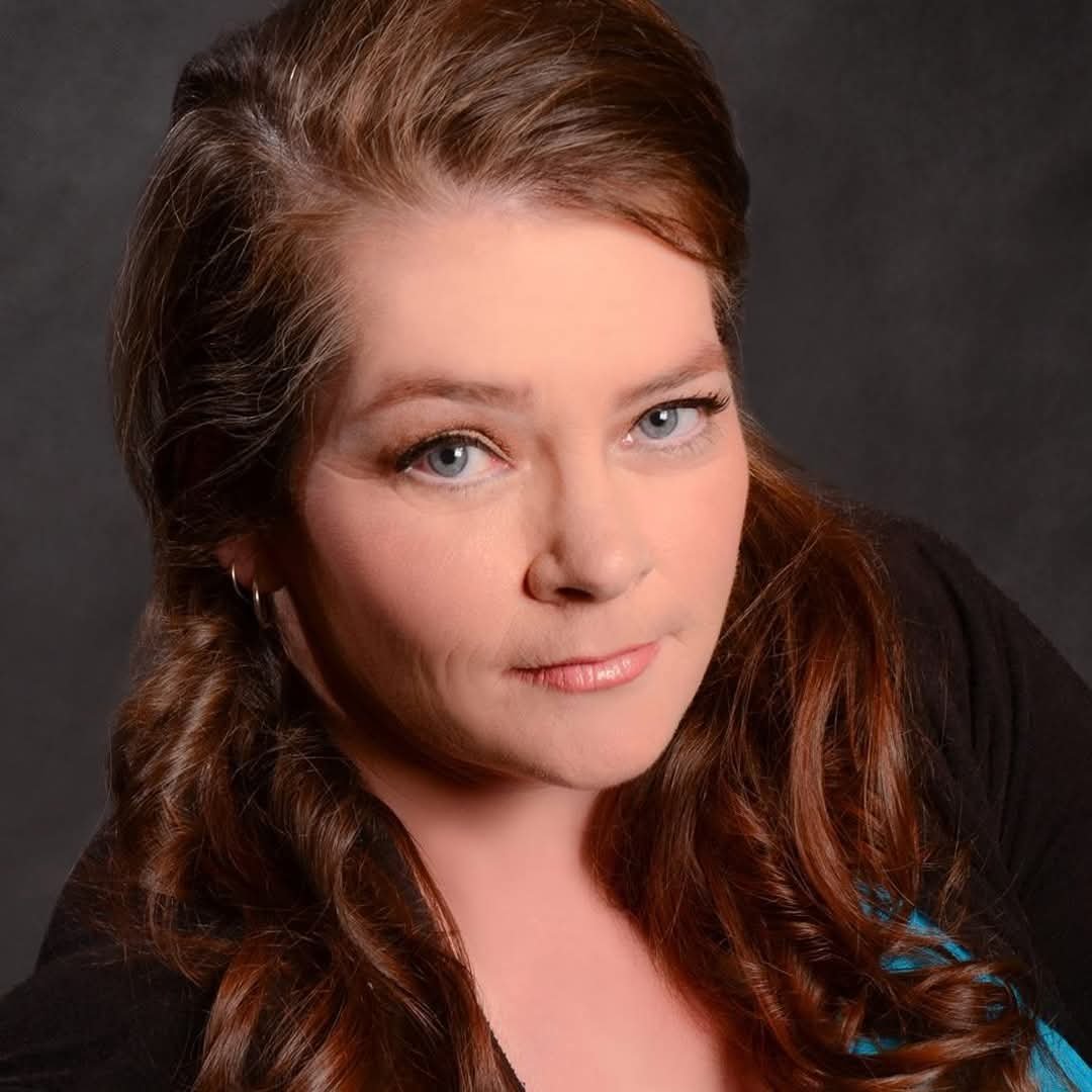Sarah Jane Farrow campaign photo, 5 of 7