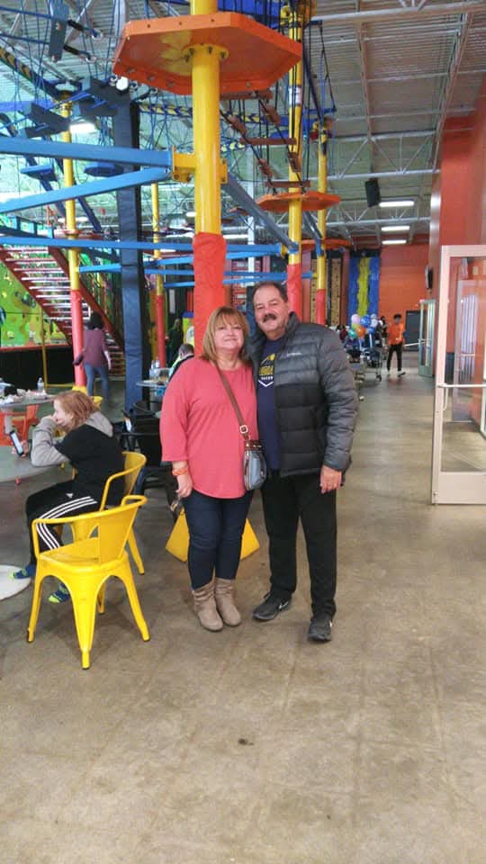 Help for Luz and Andy continue helping our pastor. campaign photo, 4 of 4