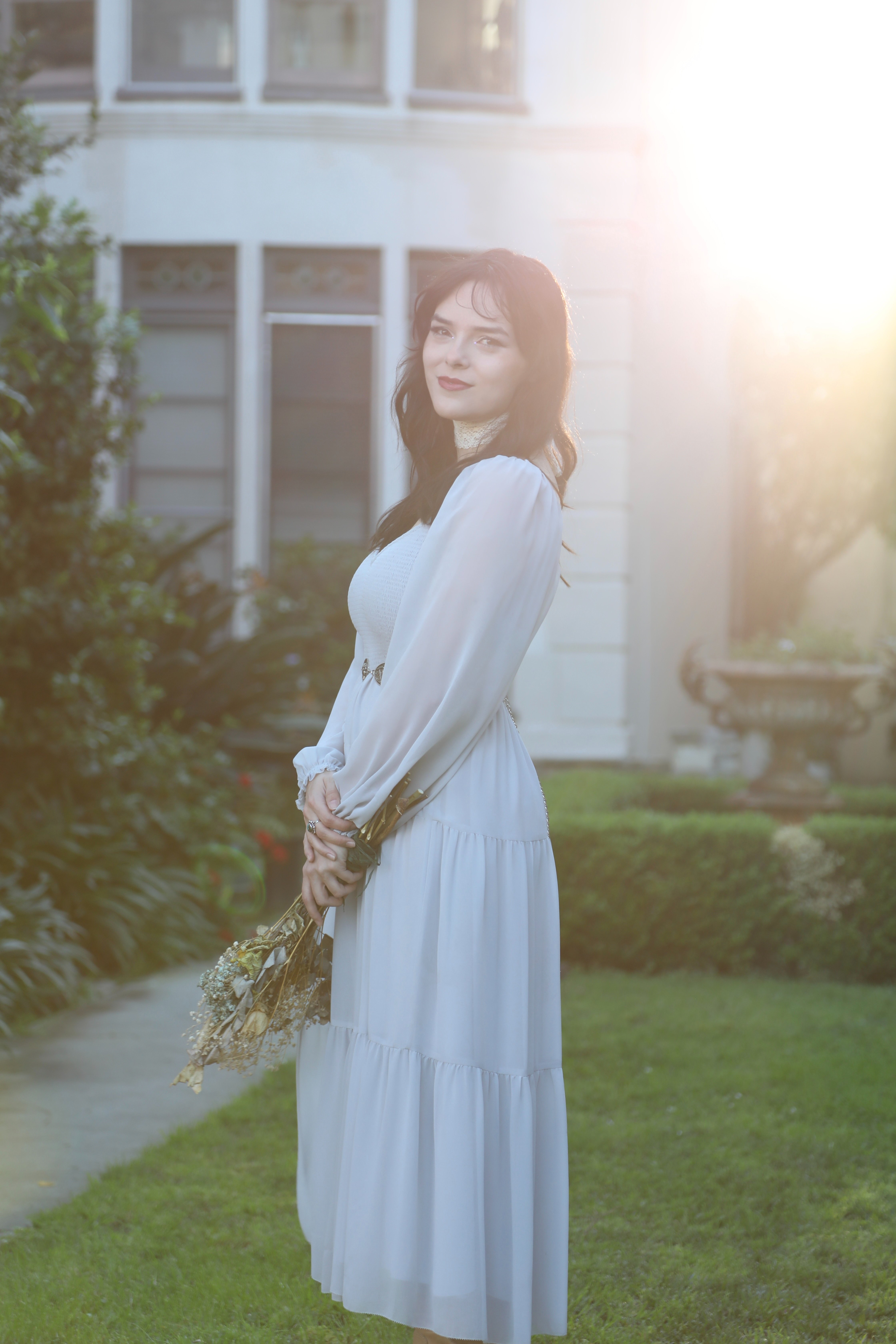 Eleanor Hammond - The Queen of Big Emotions - Debut Album campaign photo, 5 of 6