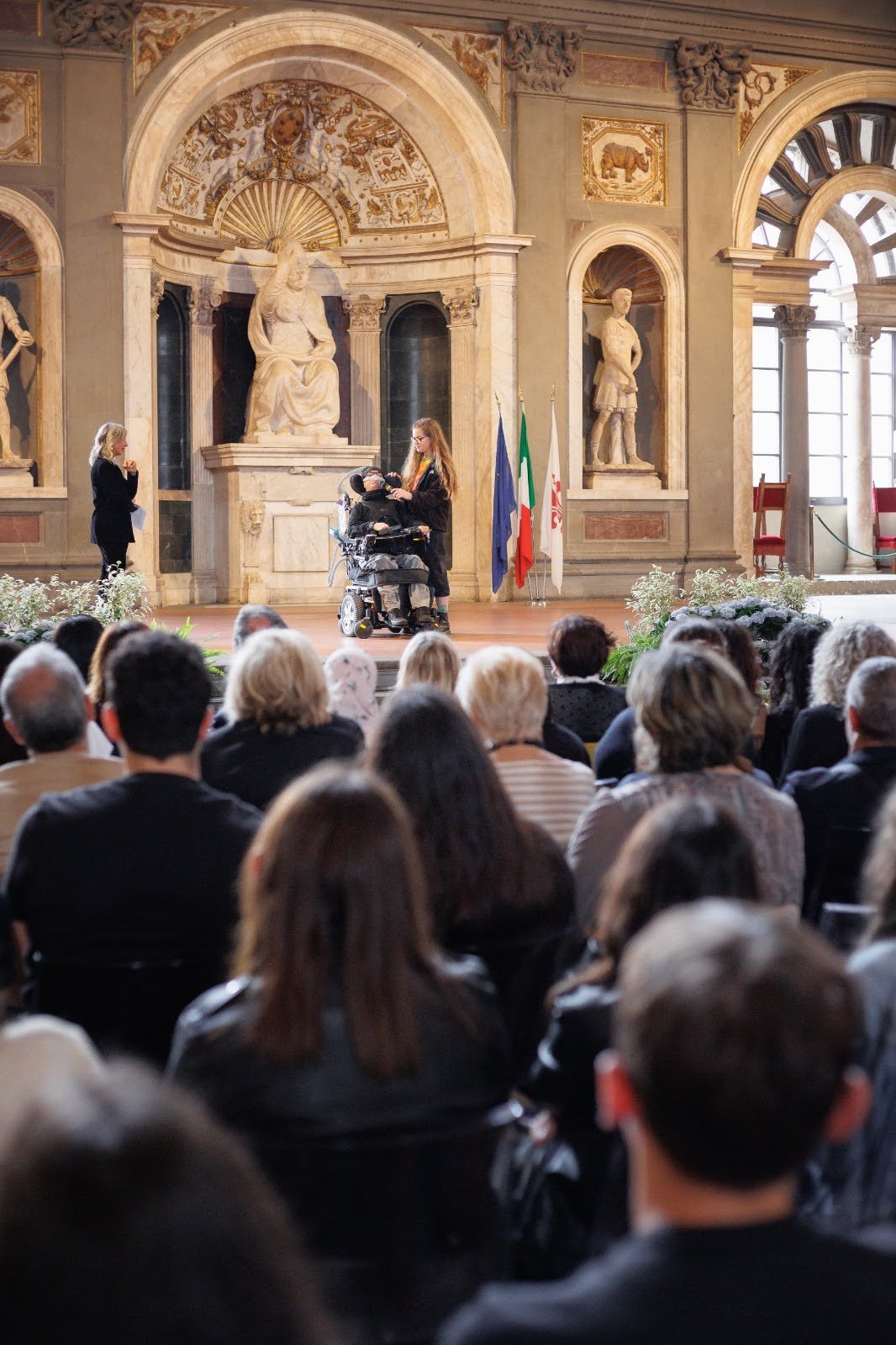 Aiutami a vivere, creare e far correre i miei sogni campaign photo, 6 of 8