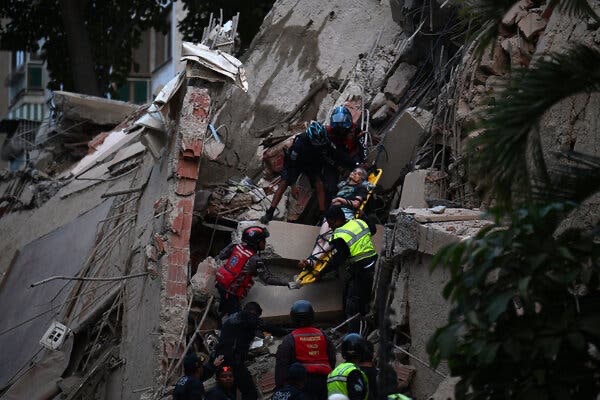 Venezuela Earthquake Relief Direct Action to Save Lives campaign photo, 6 of 7