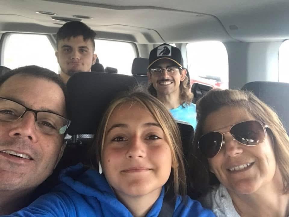 The family of Brad and Shelby Wiechart campaign photo, 5 of 8