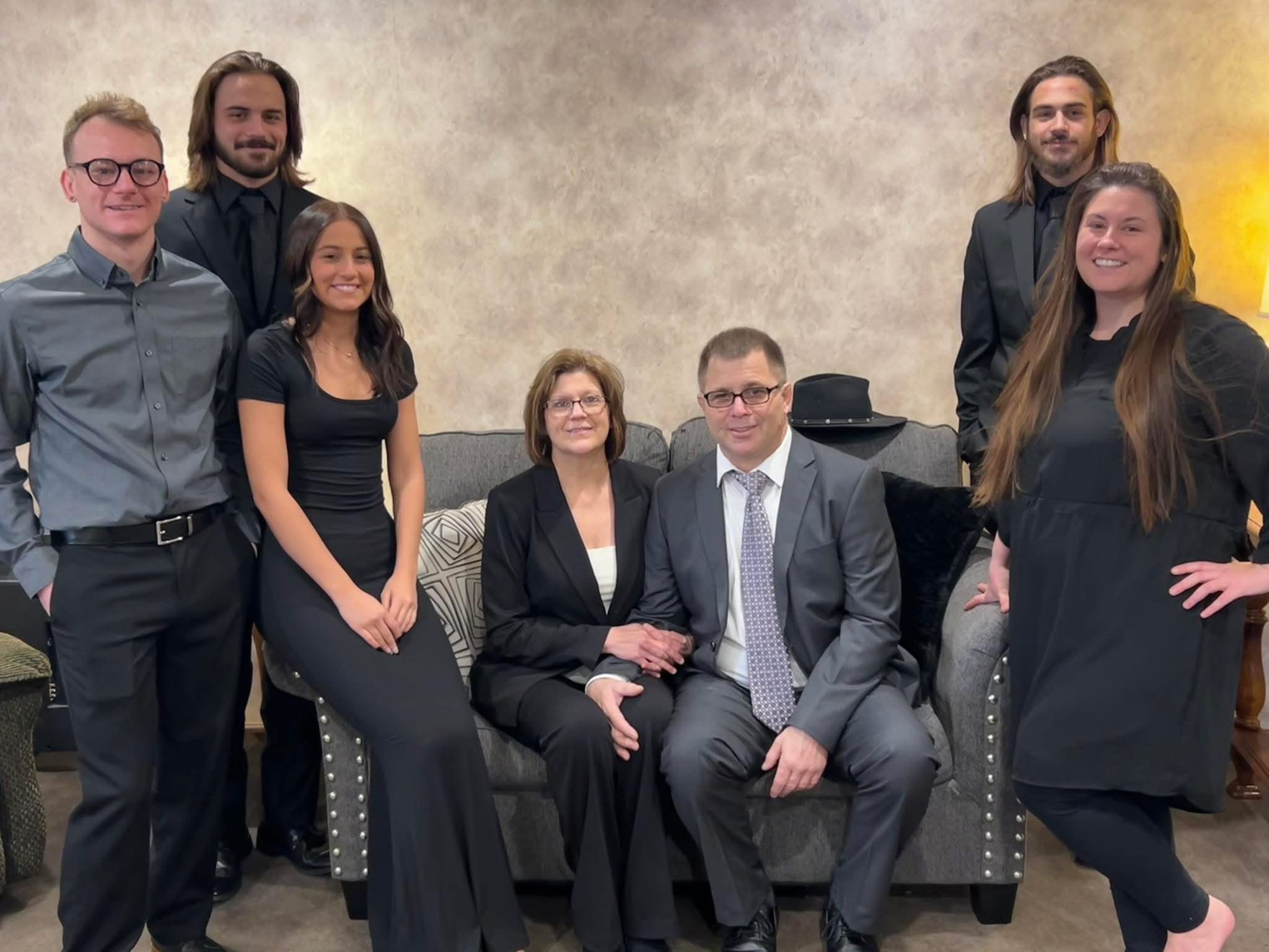 The family of Brad and Shelby Wiechart campaign photo, 6 of 8