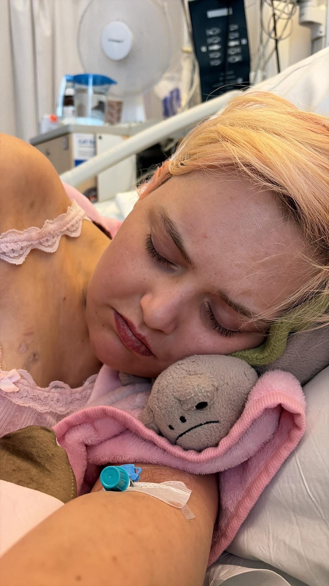 Help to save Kaitlyn - Leukaemia at 16 campaign photo, 2 of 5