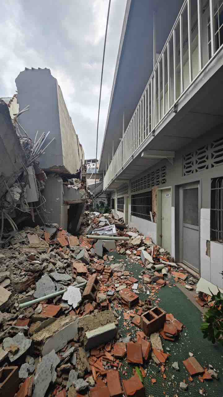 Devolver Esperanza:Reconstruccion Colegio San Jose campaign photo, 6 of 13