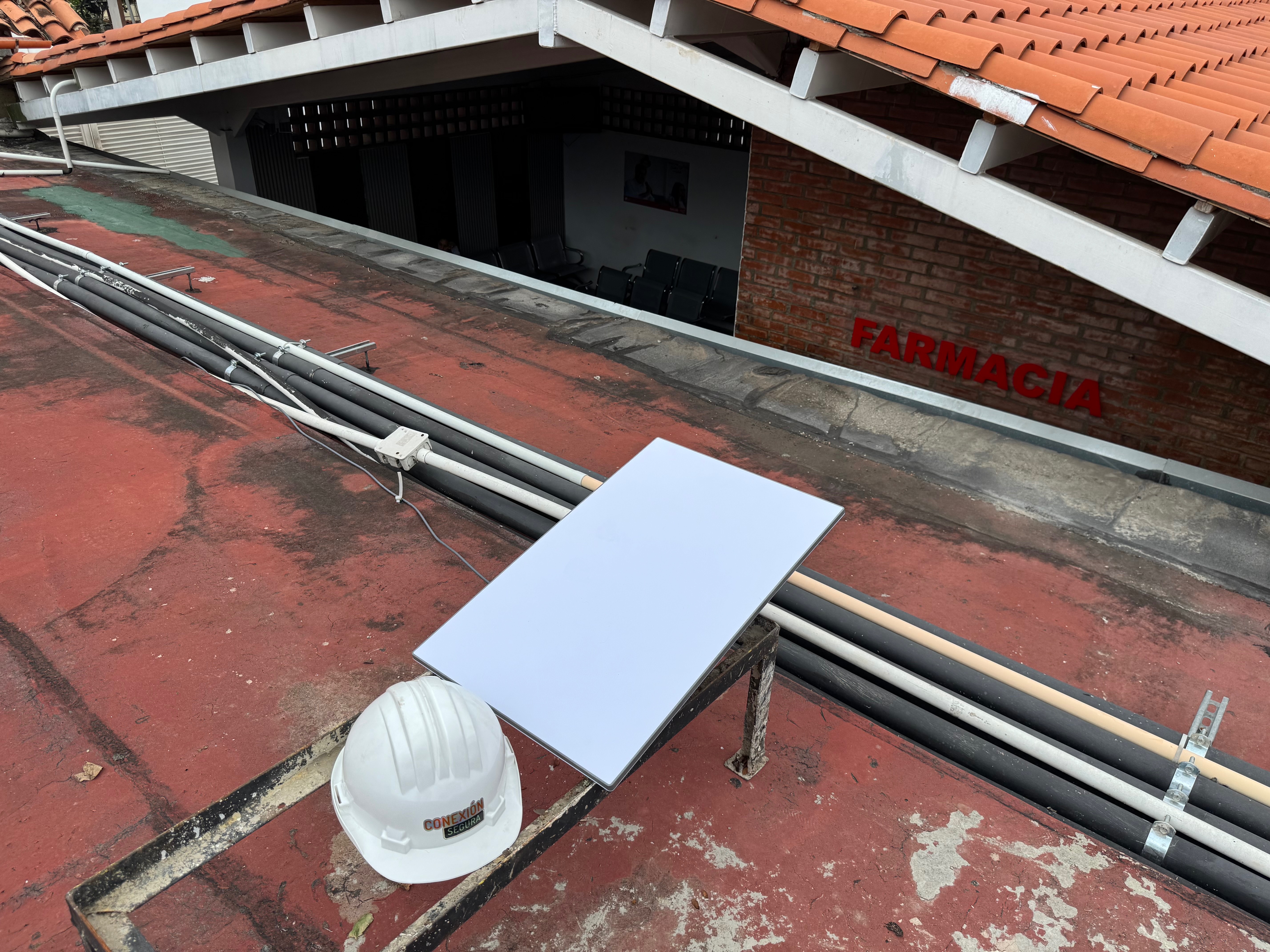 Internet for rescuers and earthquake victims in Venezuela campaign photo, 6 of 8