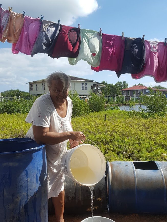 Help get water to the islanders of St. Helene, Honduras campaign photo, 4 of 8