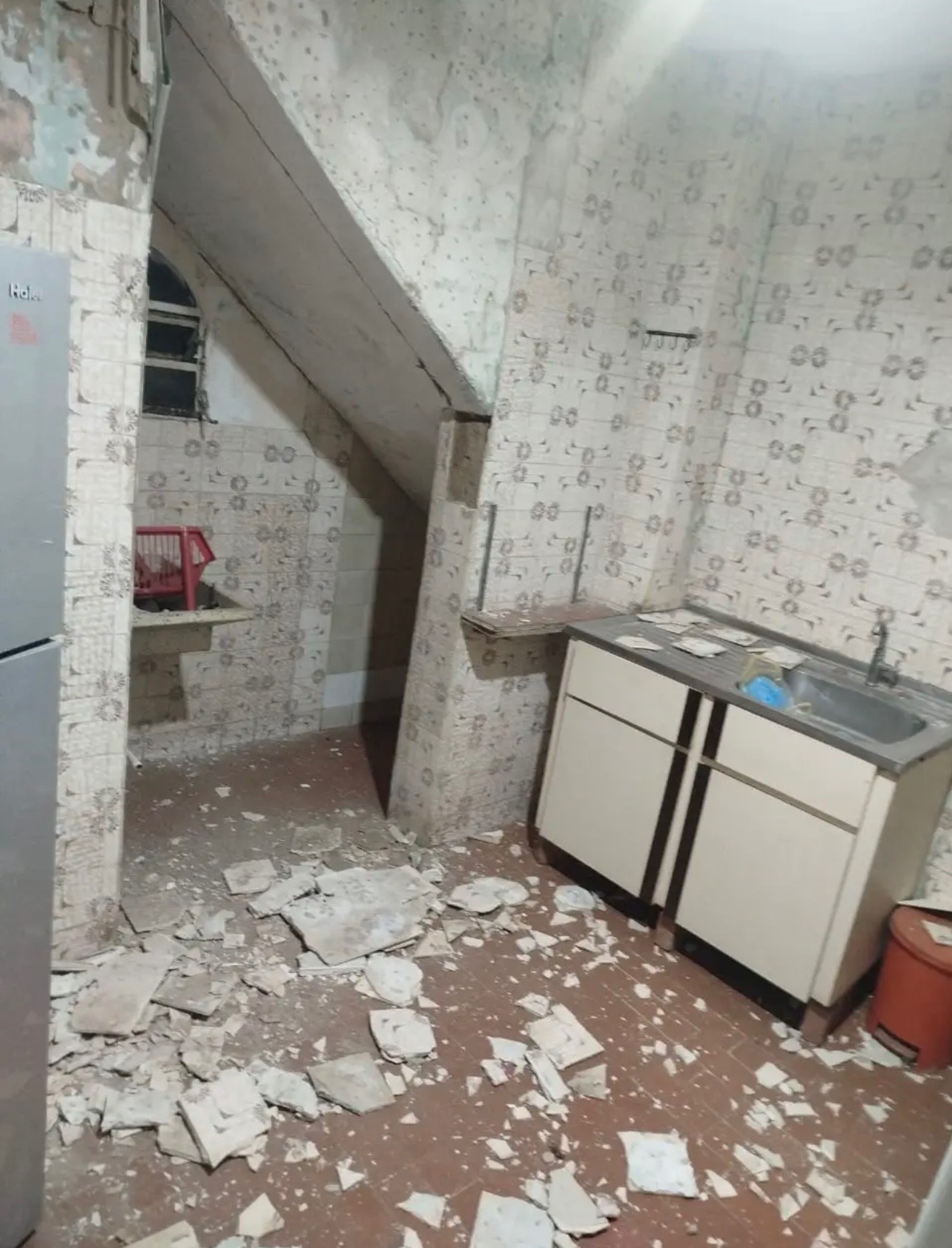 Help Javier’s Family After Venezuela Earthquake campaign photo, 7 of 8