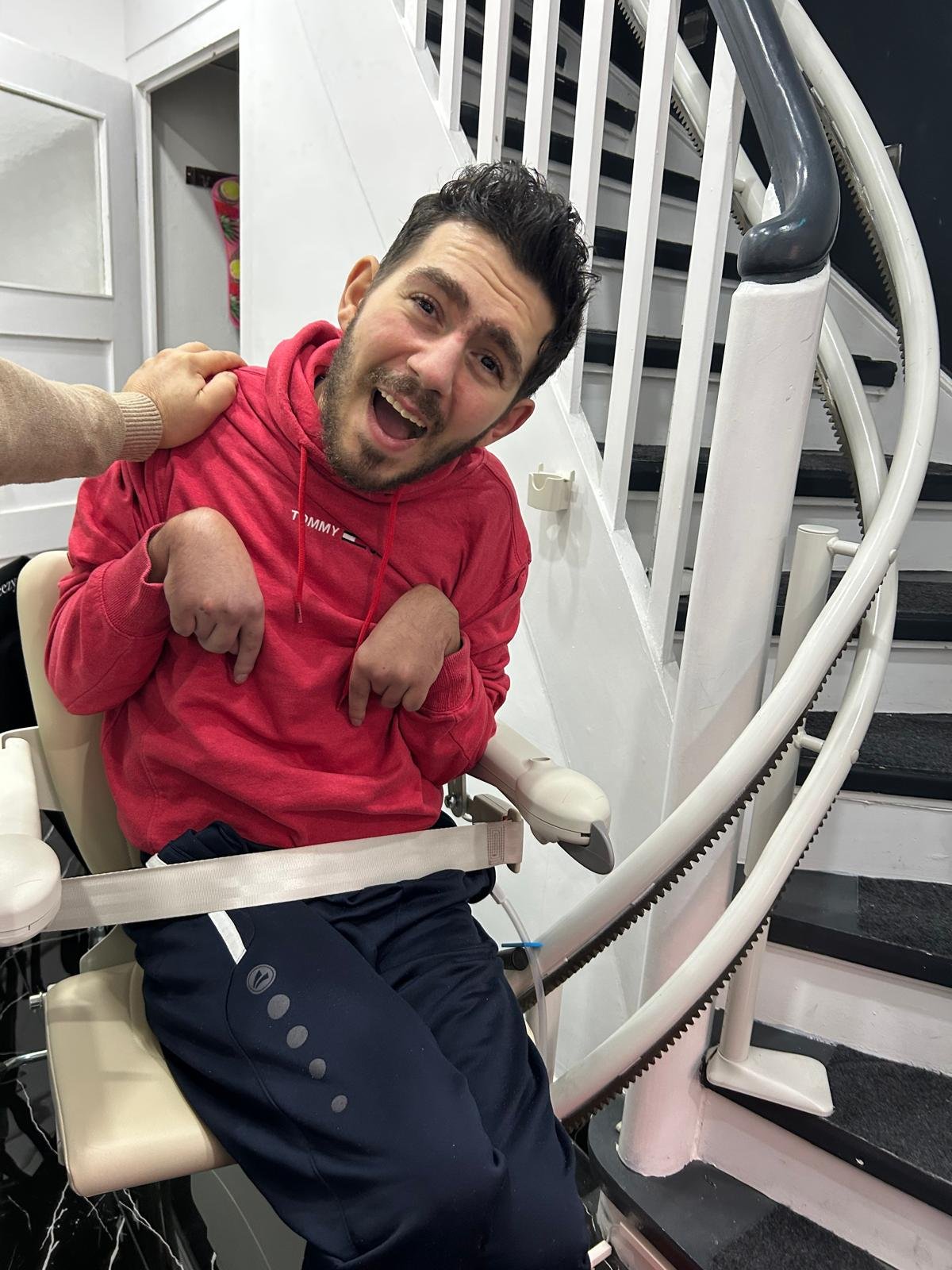 Kampagnen-Foto für „Hilfe für Julian – Unterstützung für Therapie und Pflege", 4 von 8