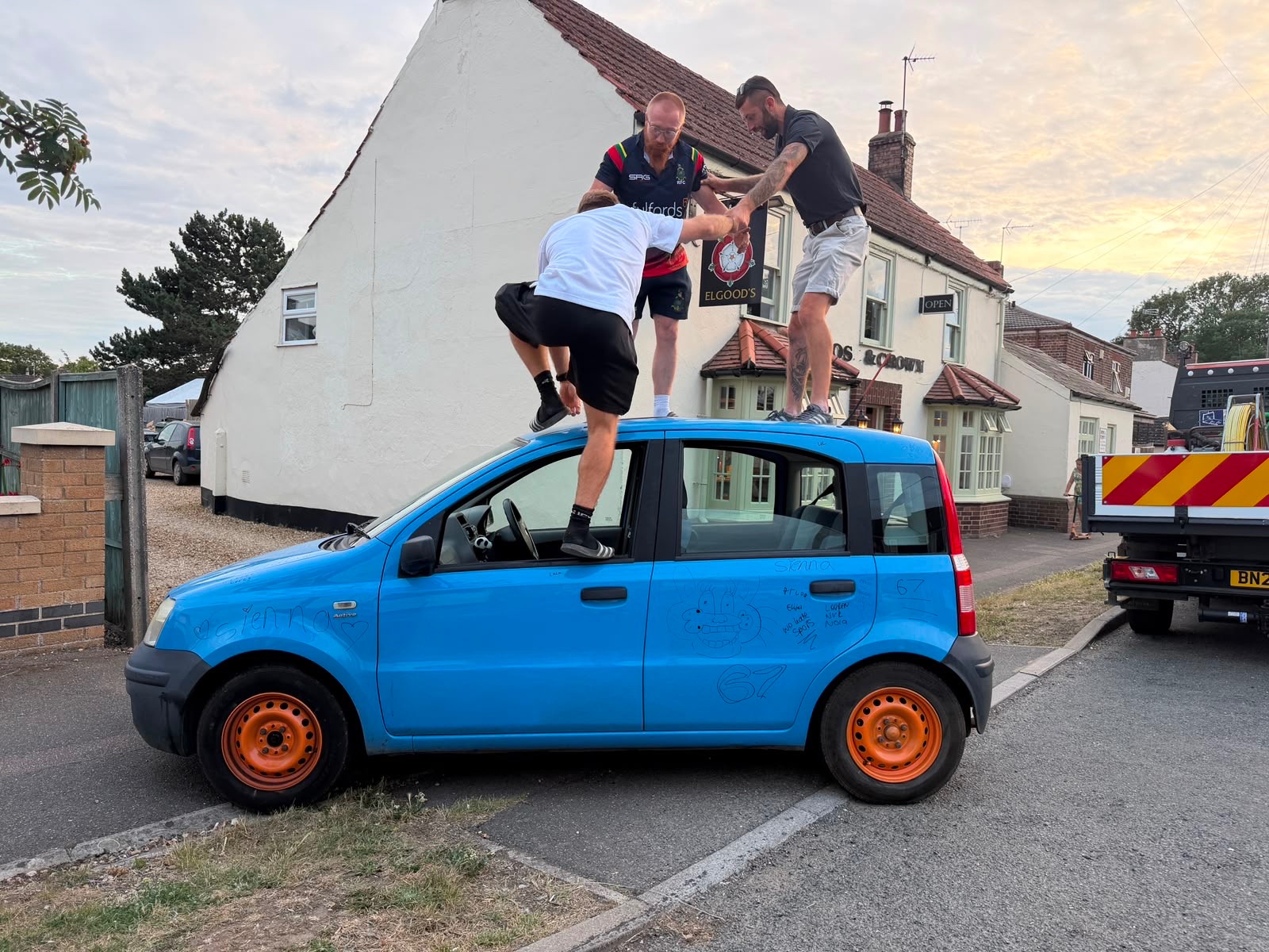 Benidorm or Bust! – 3 Mates, 7 Days, One campaign photo, 6 of 7