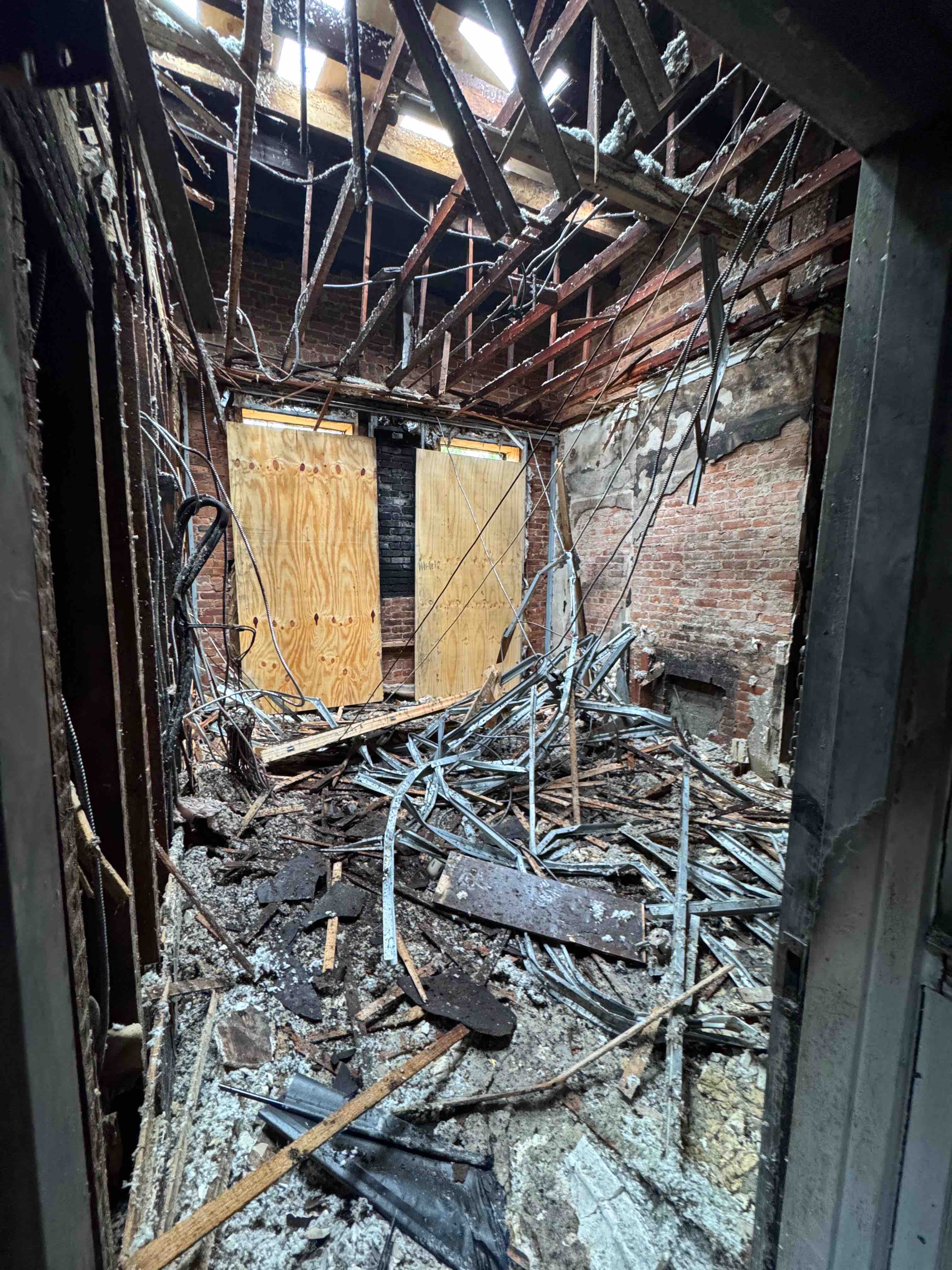 Help Valeria Rebuild After Devastating Fire Ayuda campaign photo, 2 of 6