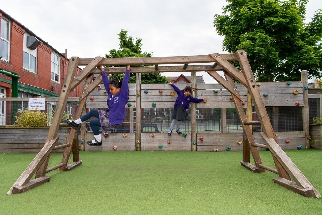 Help us build a new reading hut within Early Years campaign photo, 2 of 4