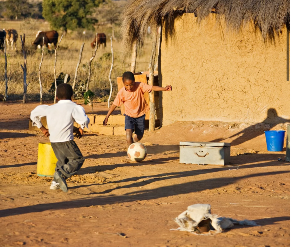 Foto van campagne Bouw mee aan het sportveld in Malawi, Afrika!, 2 van 5