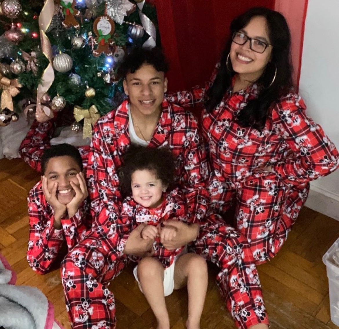 Help Me Stay Here for My Children campaign photo, 4 of 8