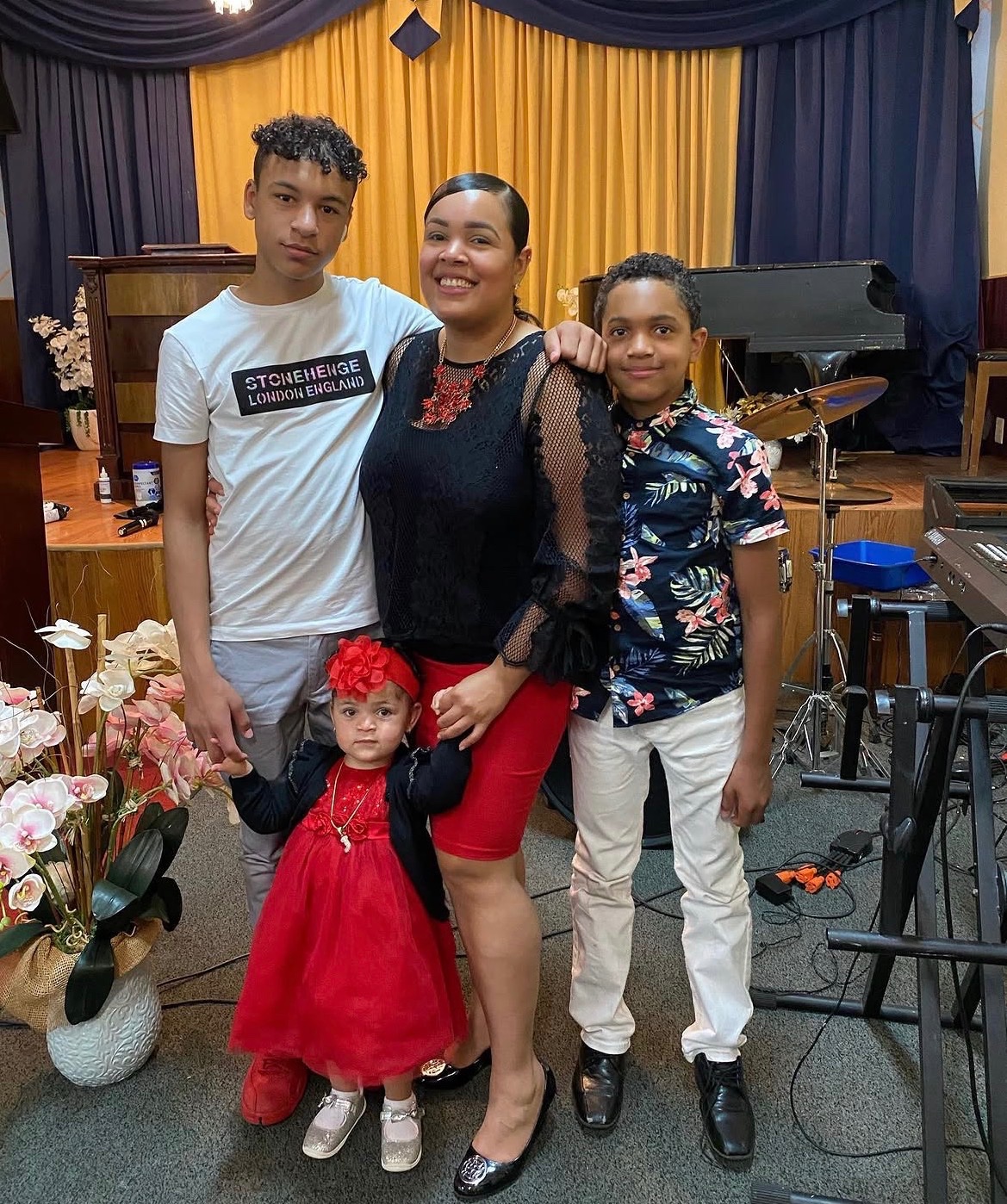 Help Me Stay Here for My Children campaign photo, 5 of 8