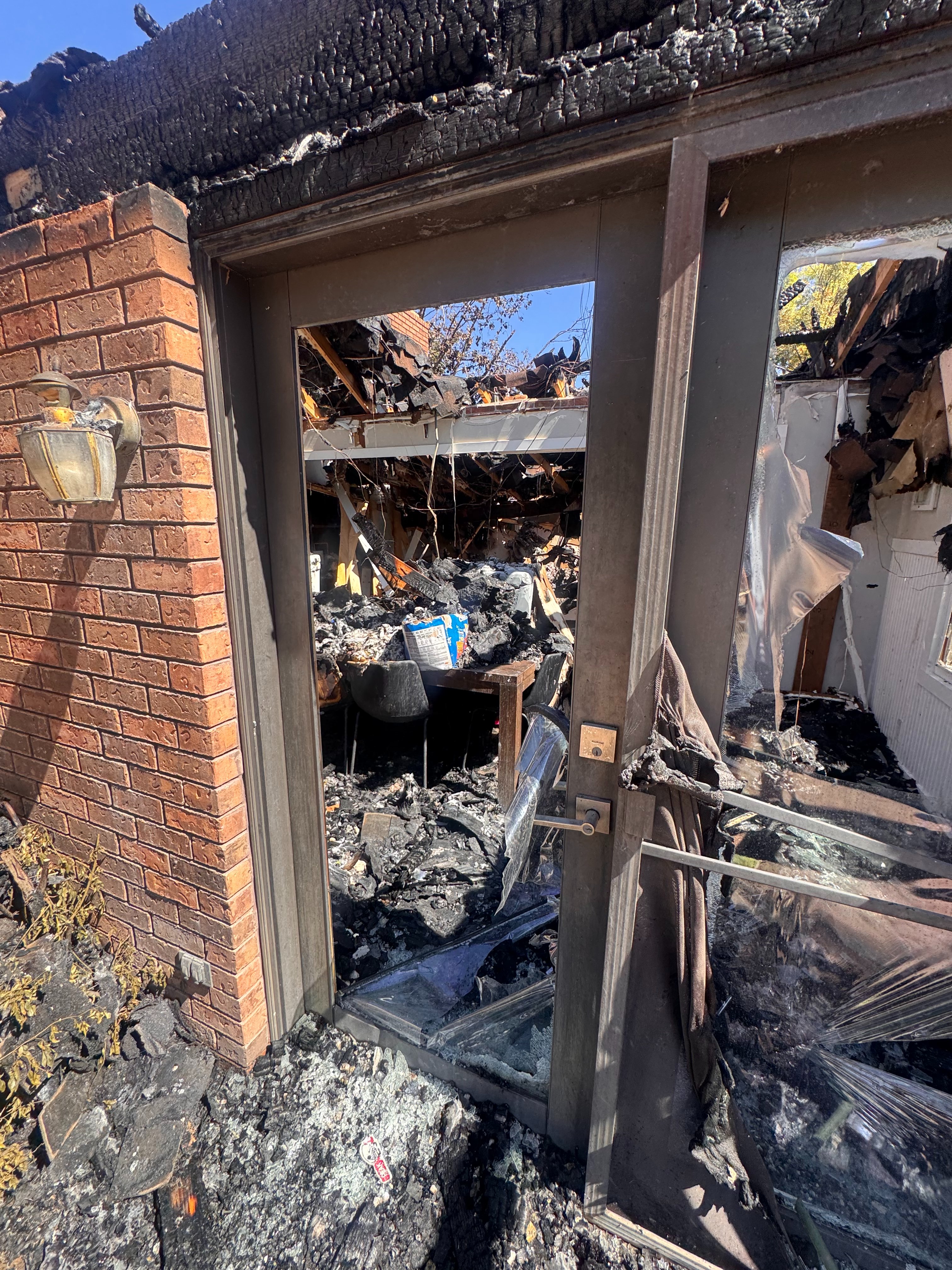 Help Rob & Hailee's Family Rebuild After Fire campaign photo, 5 of 8