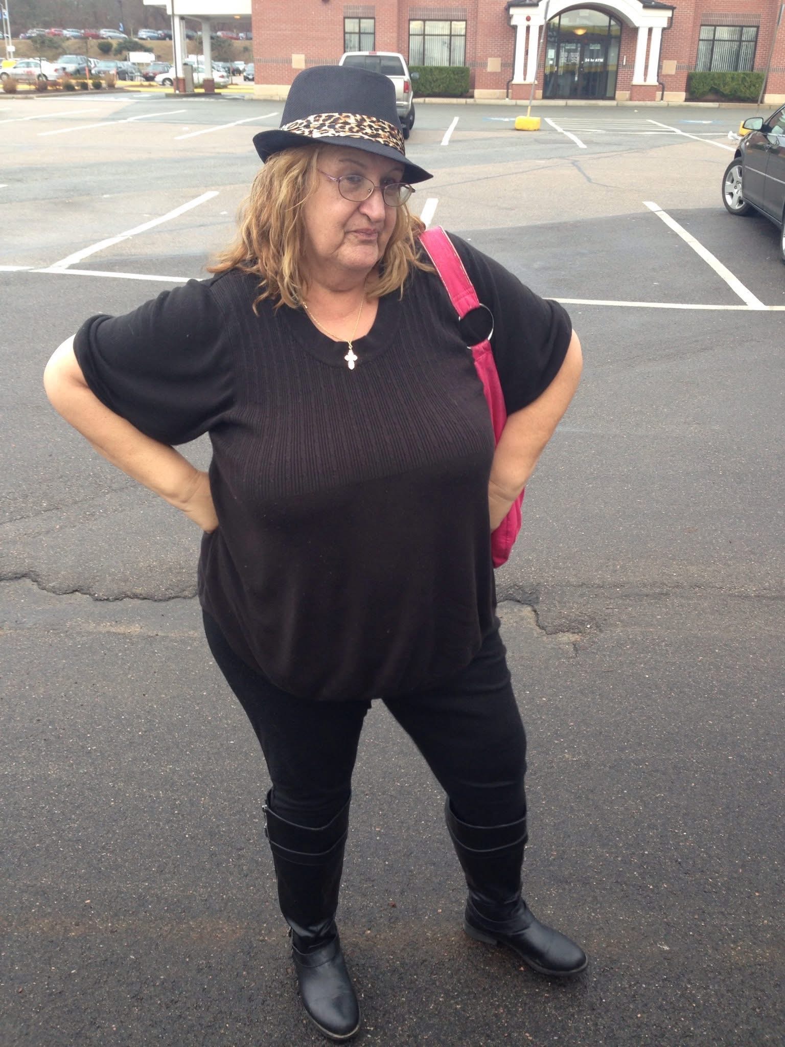Support Sharon’s Memorial and Cremation campaign photo, 4 of 8