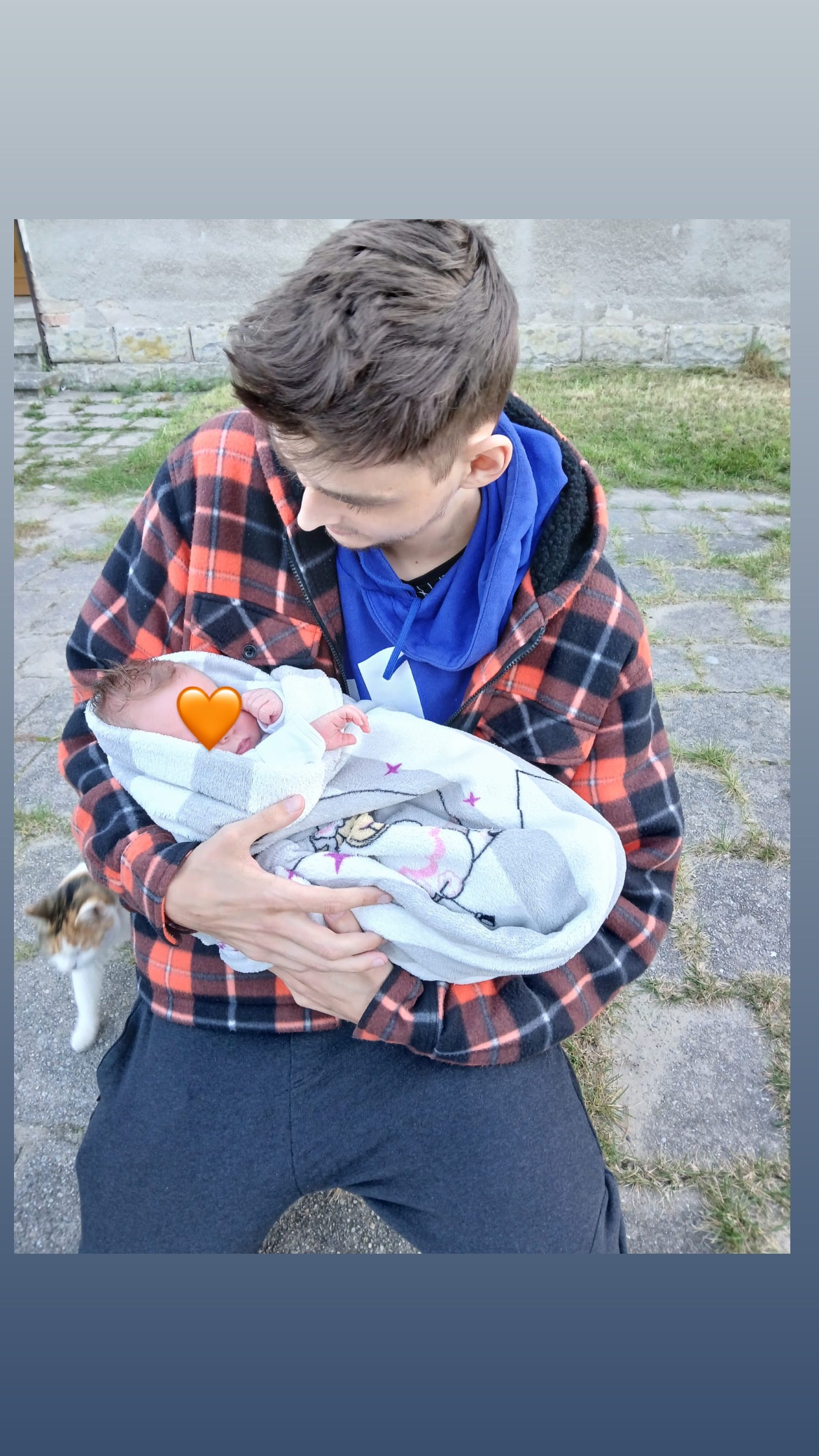 Mit 25 aus dem Leben gerissen campaign photo, 4 of 5
