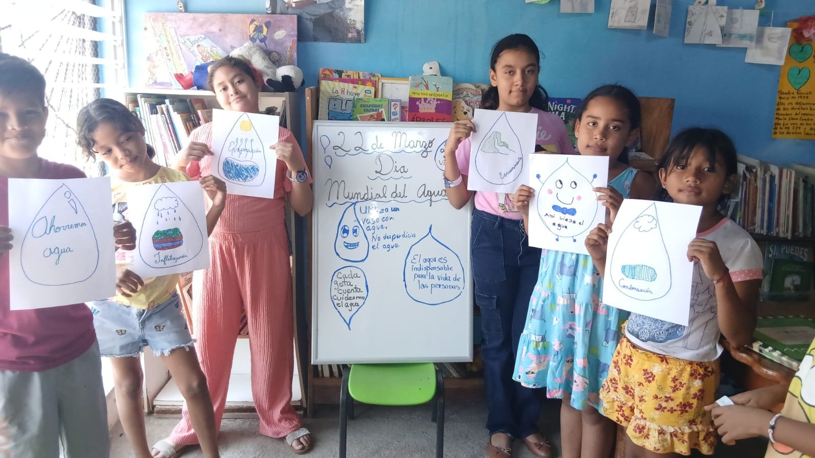 Keep Puedo Leer Library Open for Granada’s Kids campaign photo, 7 of 8