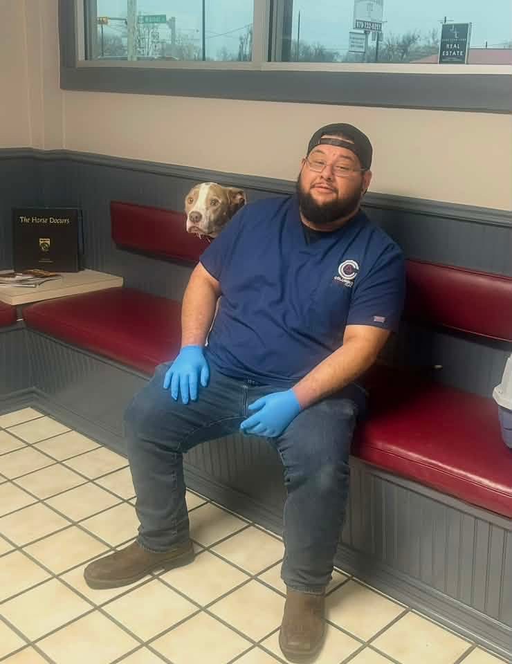 Help Alex Recover After July 10 Clinic Shooting campaign photo, 2 of 5
