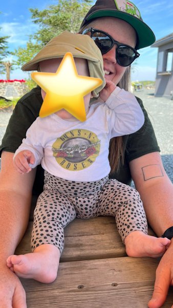 Help Lindsay Sinclair's family after her sudden passing campaign photo, 2 of 8