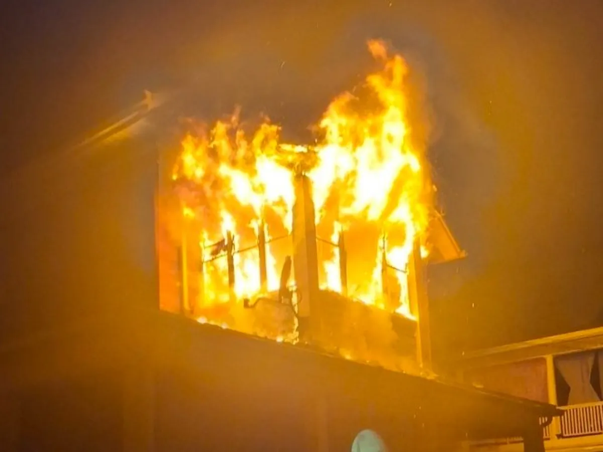 Support Brenda Edwards after House fire campaign photo, 4 of 6