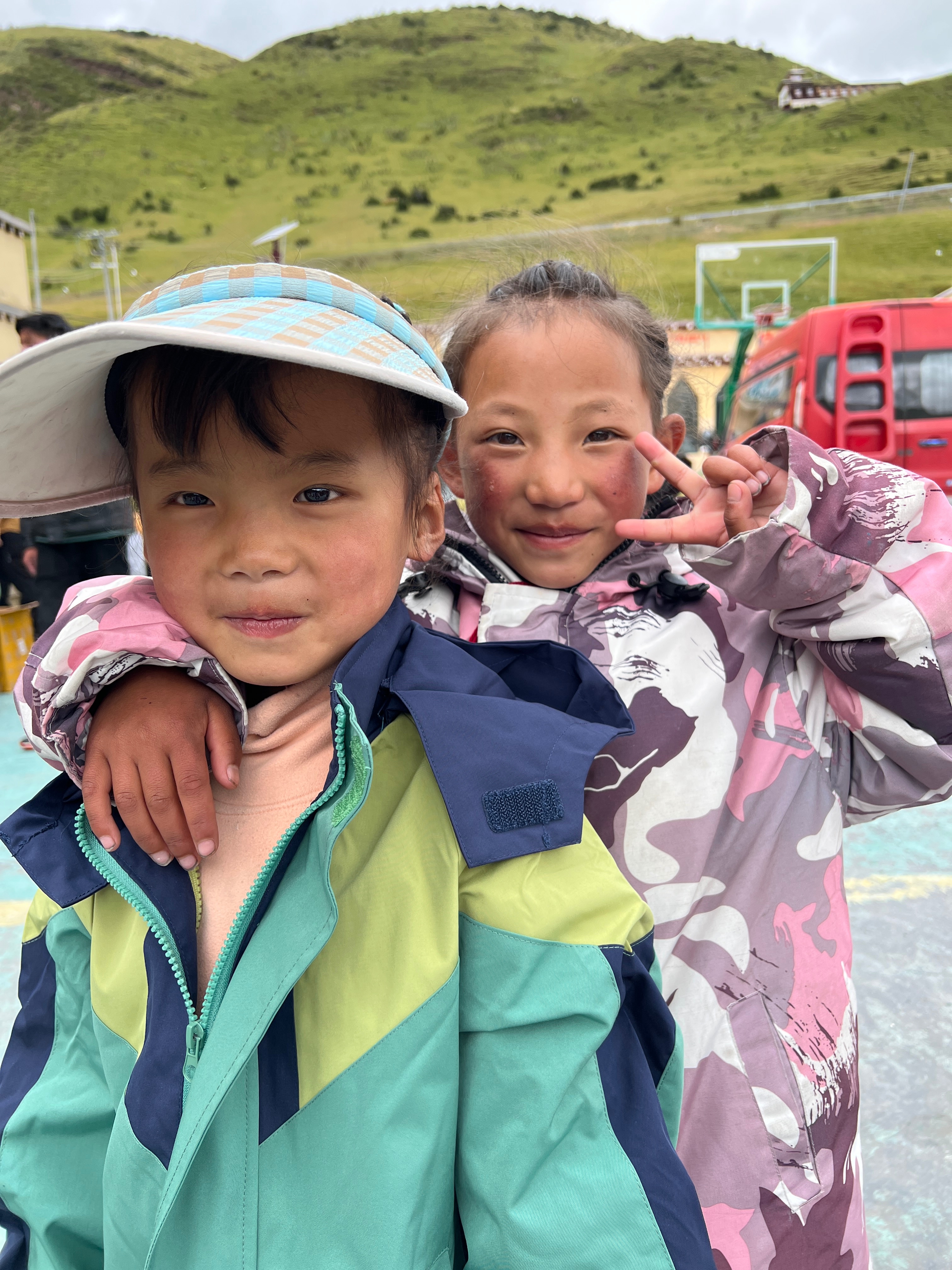 Warm Coats and Supplies for 651 Tibetan Plateau Kids campaign photo, 12 of 13