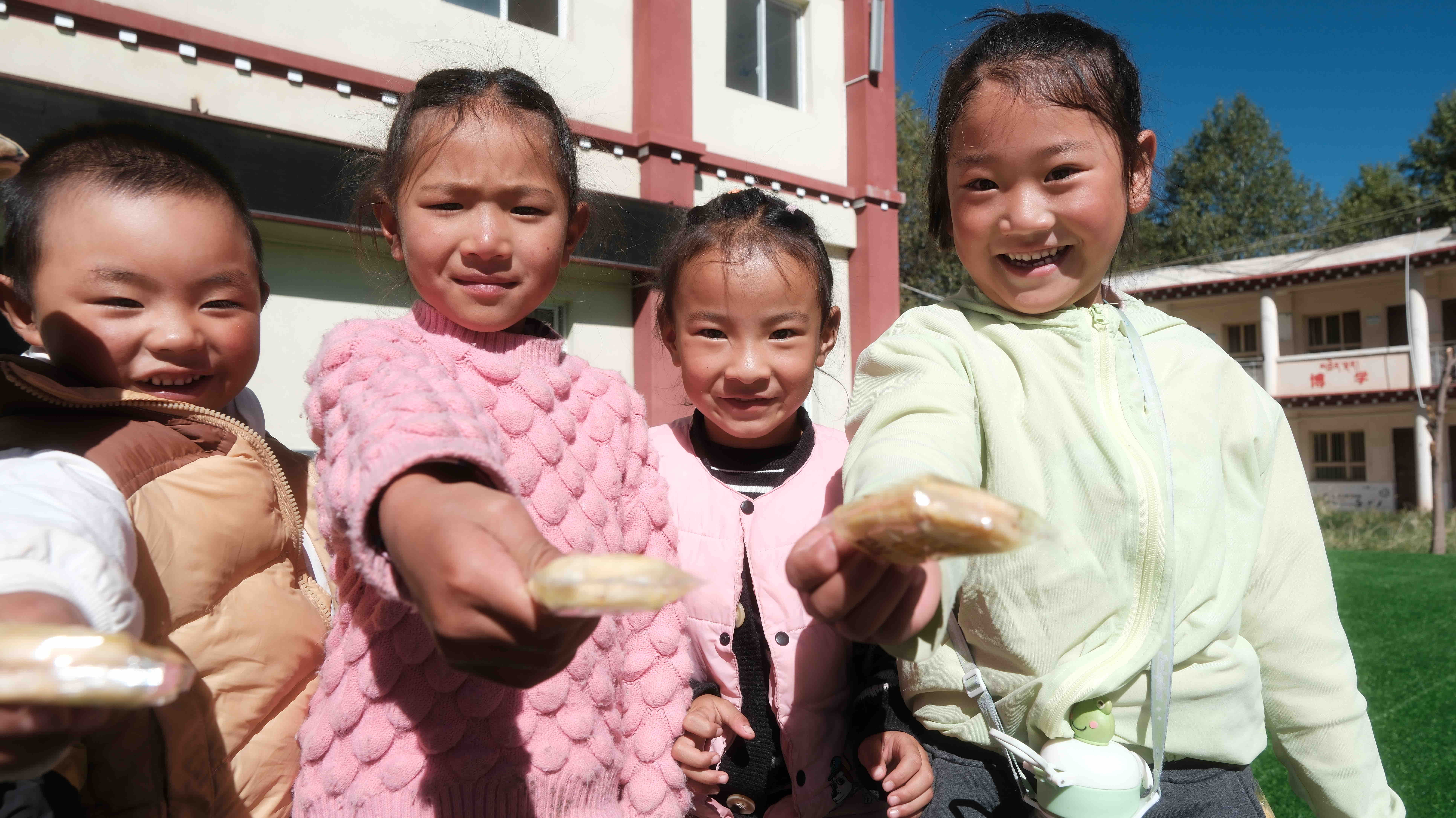 Warm Coats and Supplies for 651 Tibetan Plateau Kids campaign photo, 5 of 13