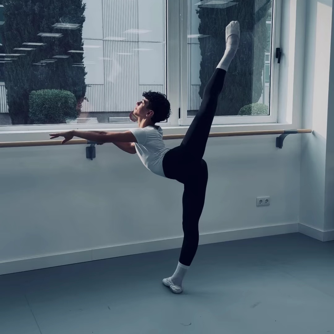 Insieme per Anis, destinazione JAC Ballet di Madrid campaign photo, 2 of 5