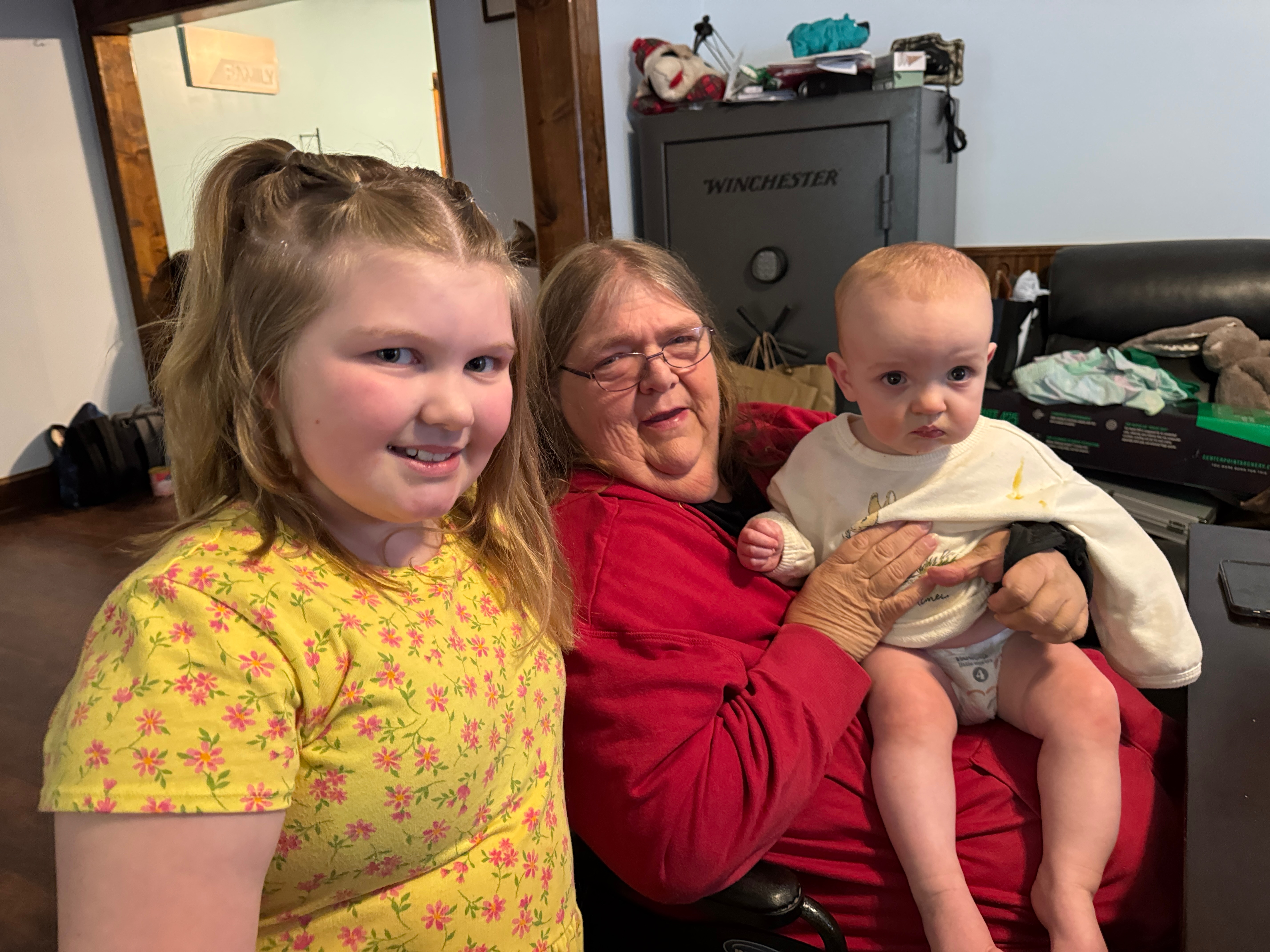 Help Us Give Back to Our Mom in Her Time of Need campaign photo, 5 of 8