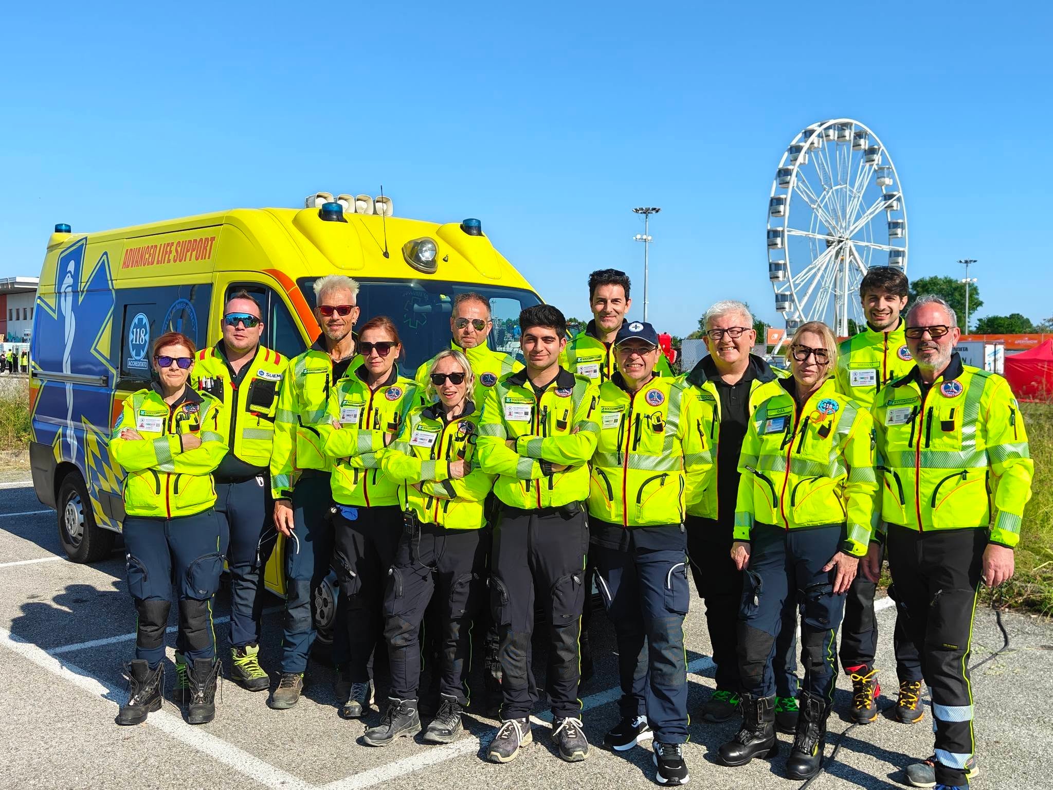 BLU EMERGENCY SEMPRE PRESENTE QUANDO SERVE campaign photo, 2 of 4